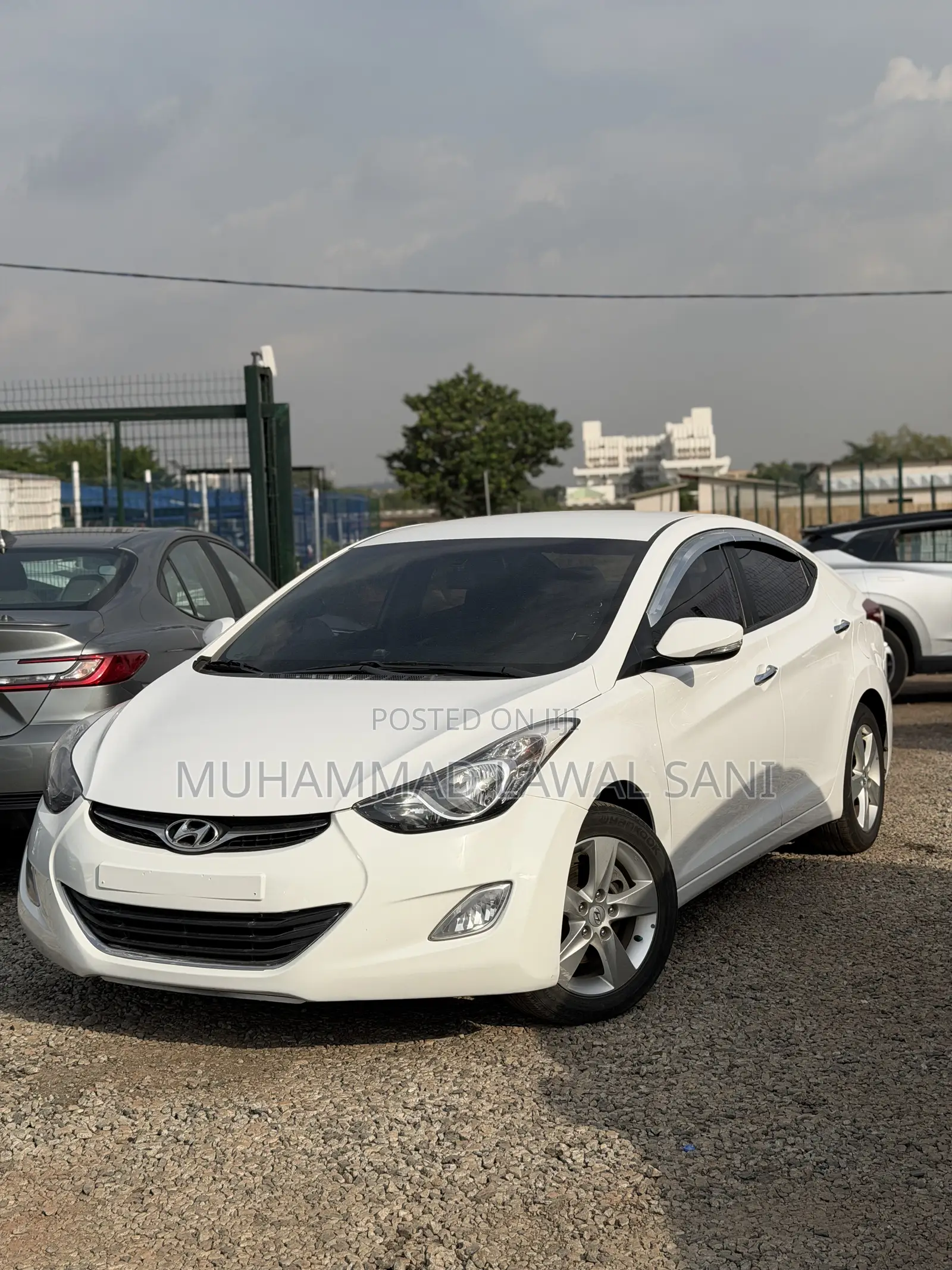 Hyundai Elantra 2012 White