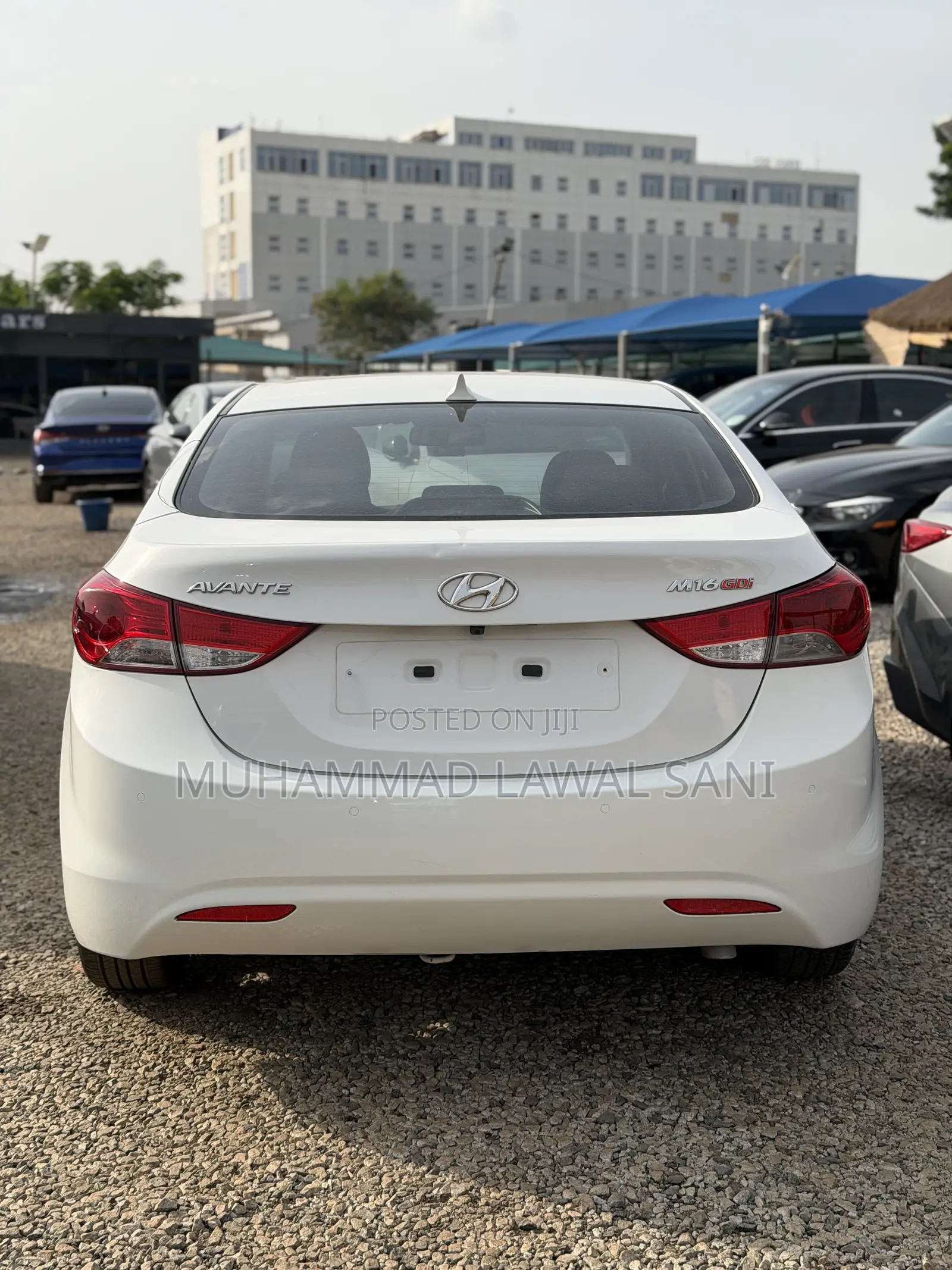Hyundai Elantra 2012 White
