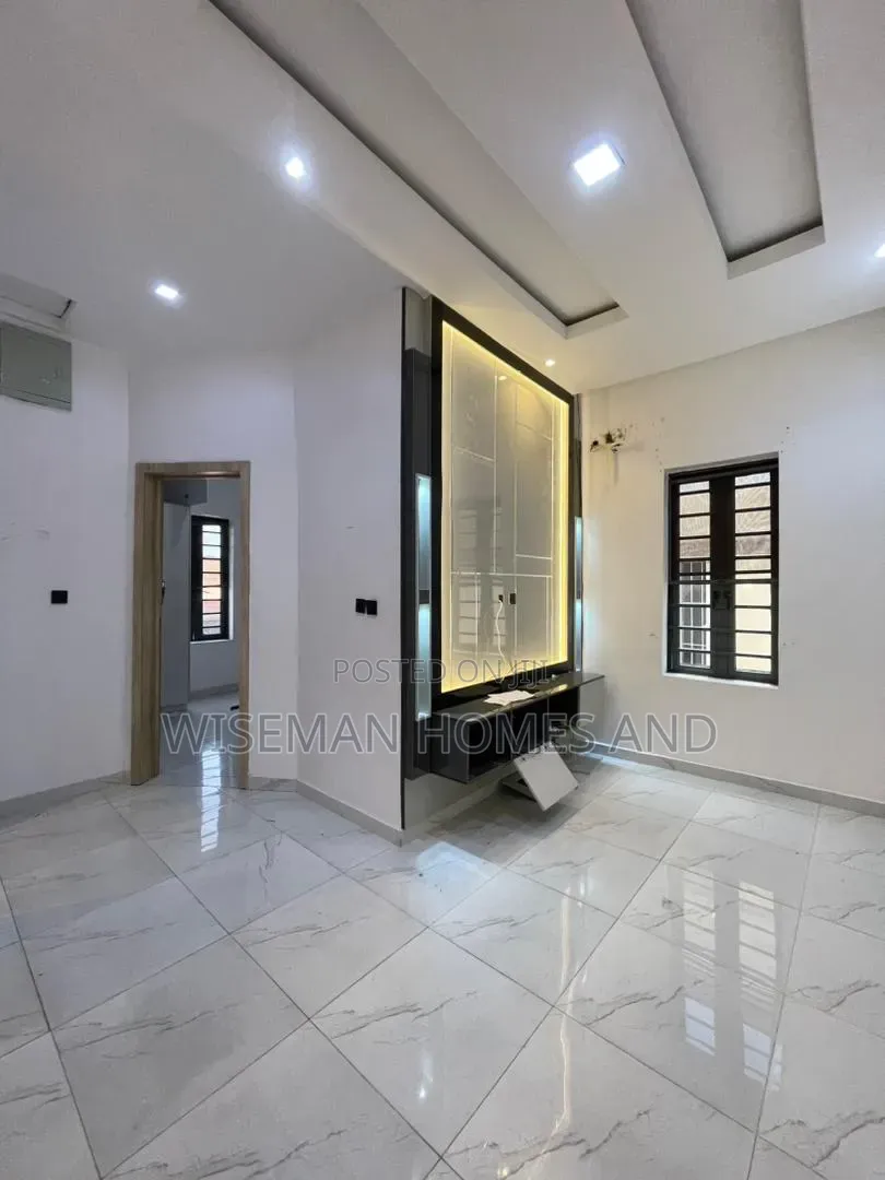 4bdrm Duplex in Idado Lekki Eti-Osa for rent