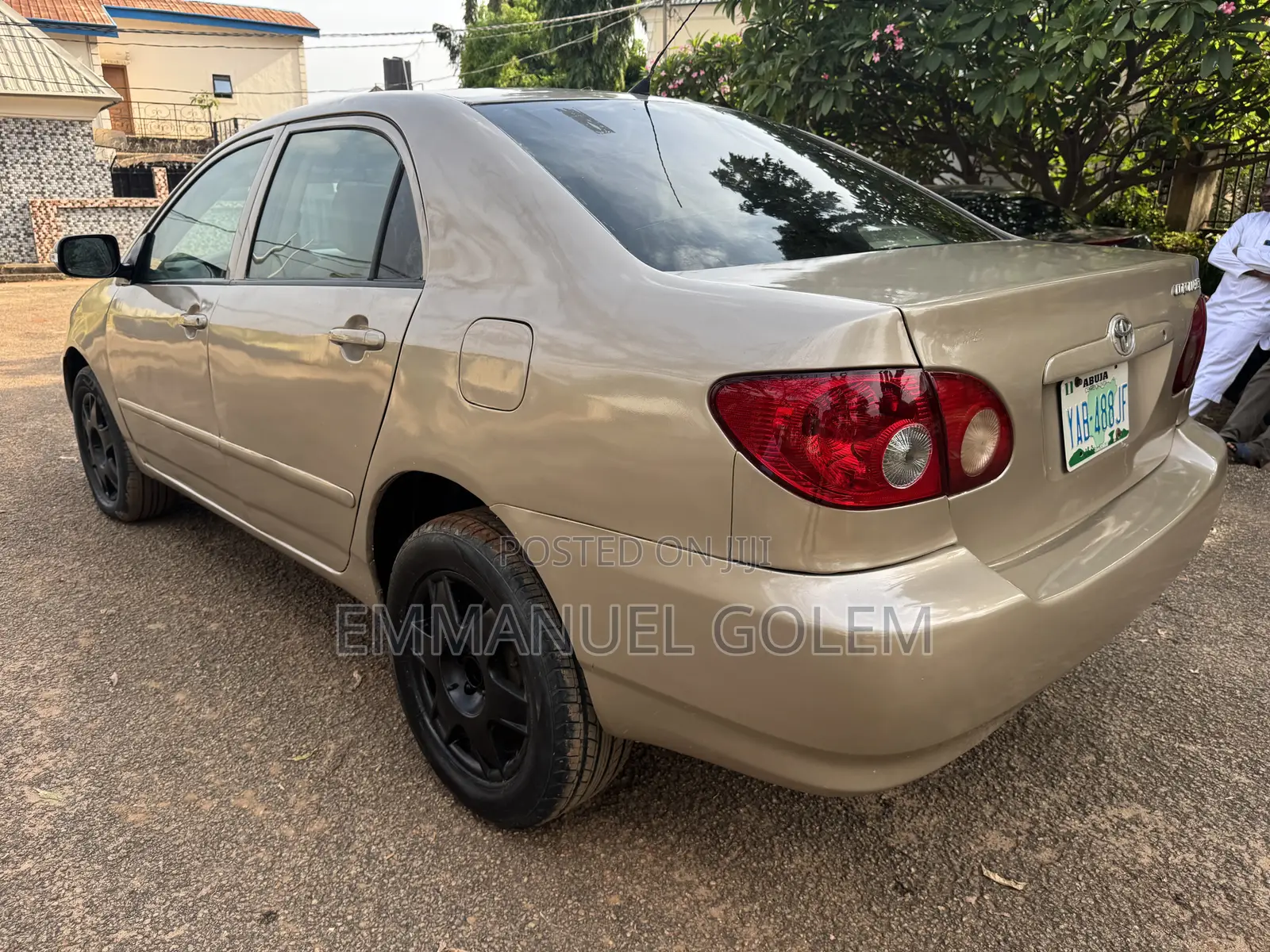 Toyota Corolla LE 2005 Gold