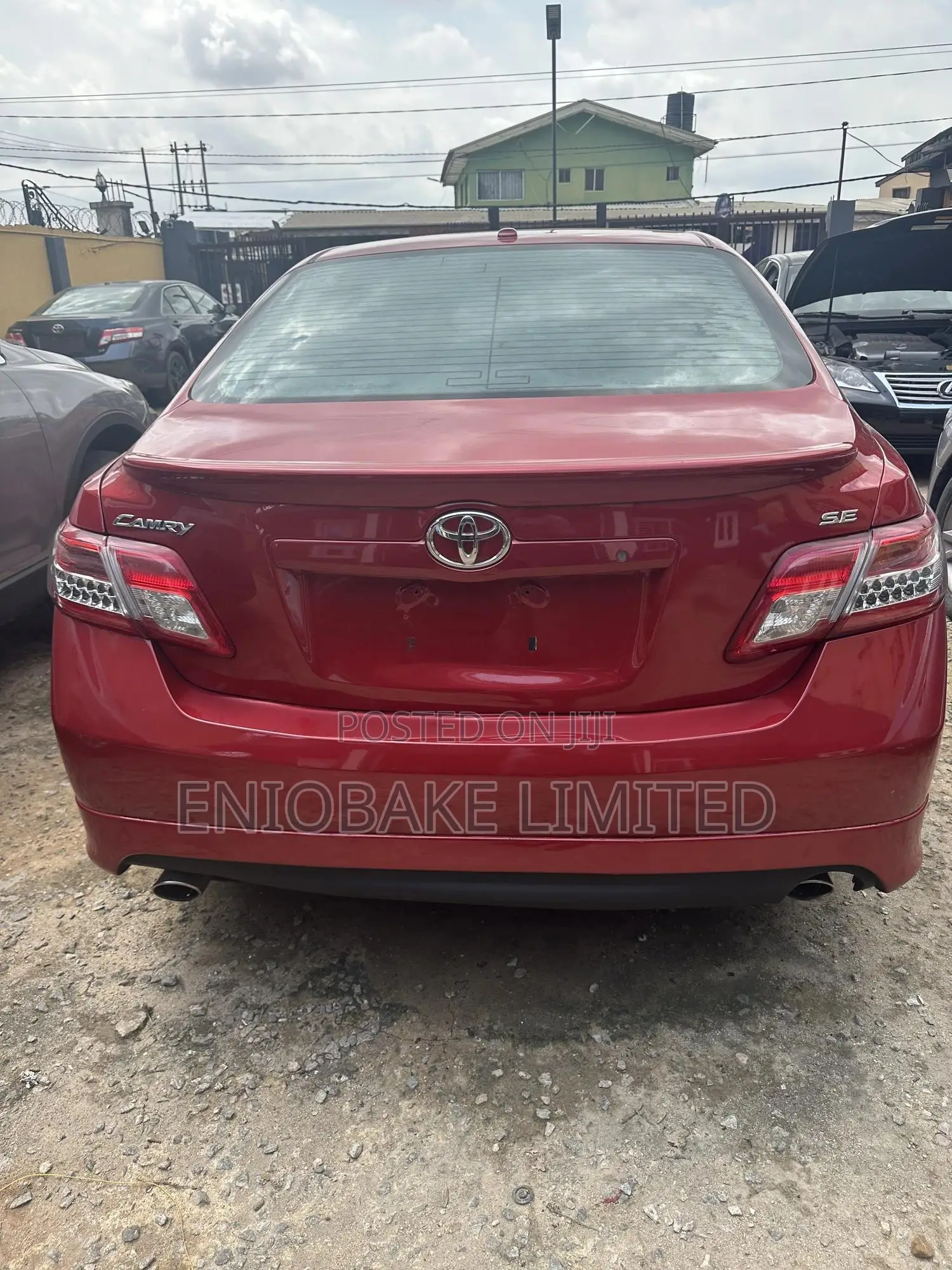 Toyota Camry SE 4dr Sedan (2.5L 4cyl 6A) 2011 Red
