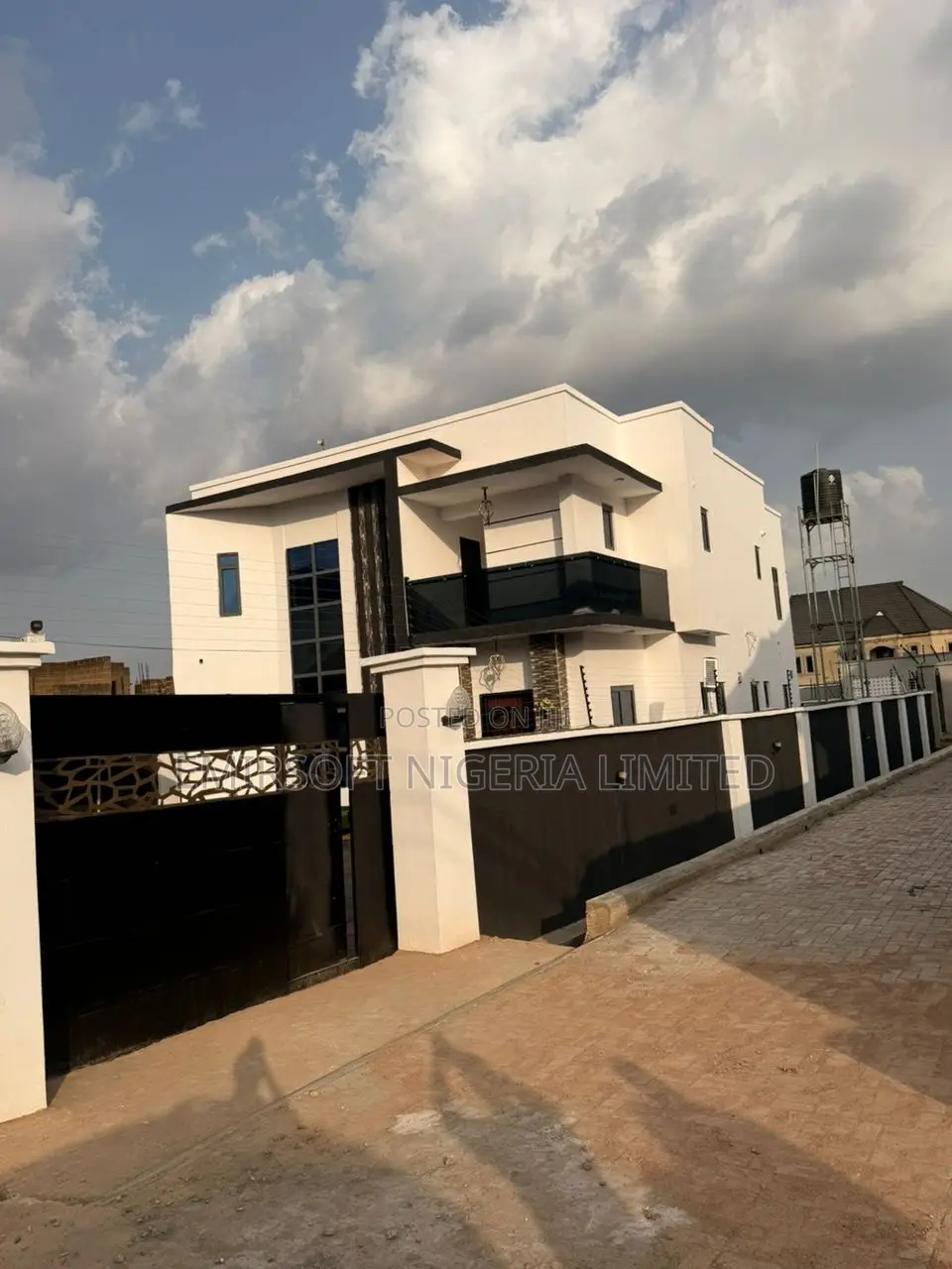 Furnished 4bdrm Duplex in Akala Express for sale