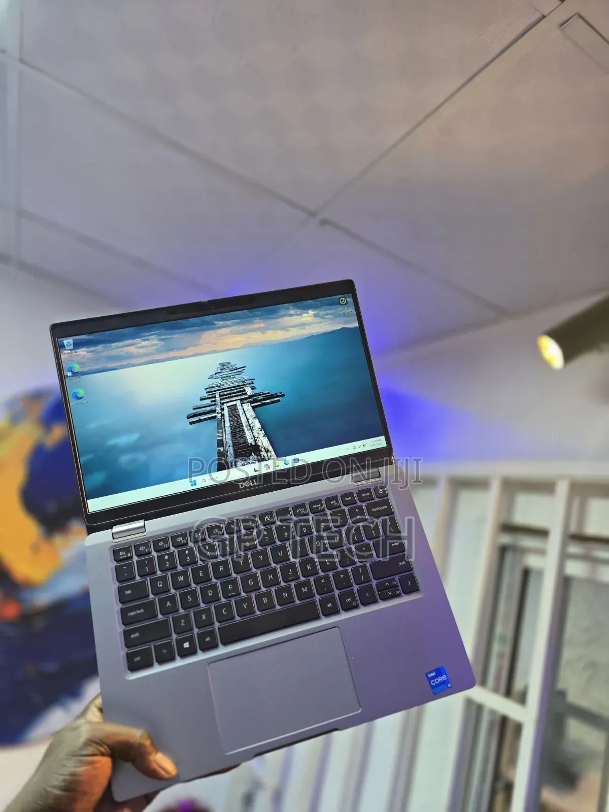 Laptop Dell Latitude 5320 8GB Intel Core i5 SSD 256GB