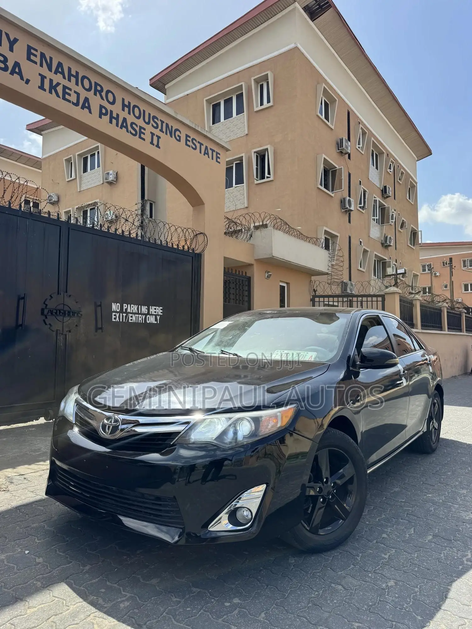 Toyota Camry SE 4dr Sedan (2.5L 4cyl 6A) 2013 Black