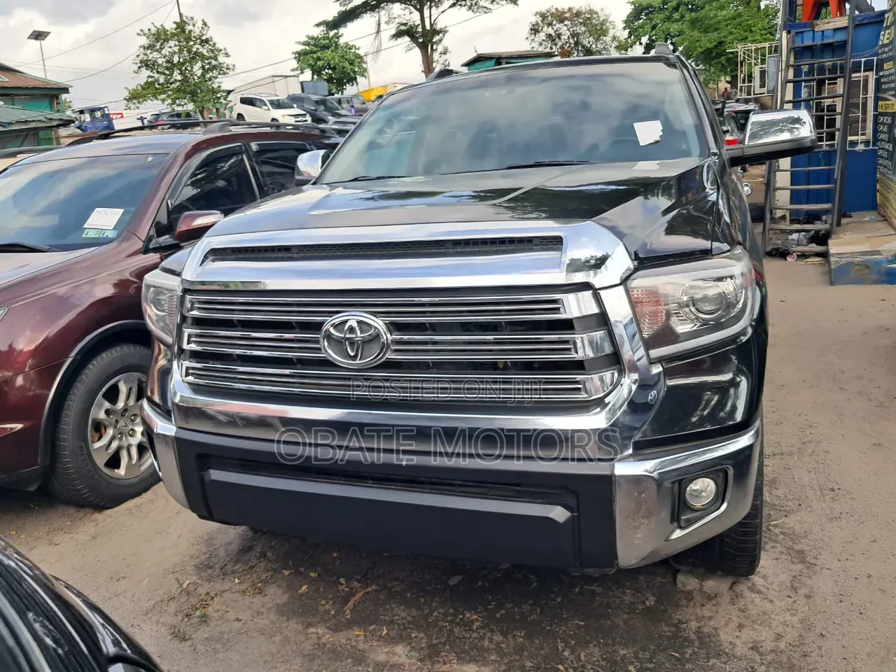 Toyota Sequoia Limited FFV 4dr SUV 4WD (5.7L 8cyl 6A) 2015 Black