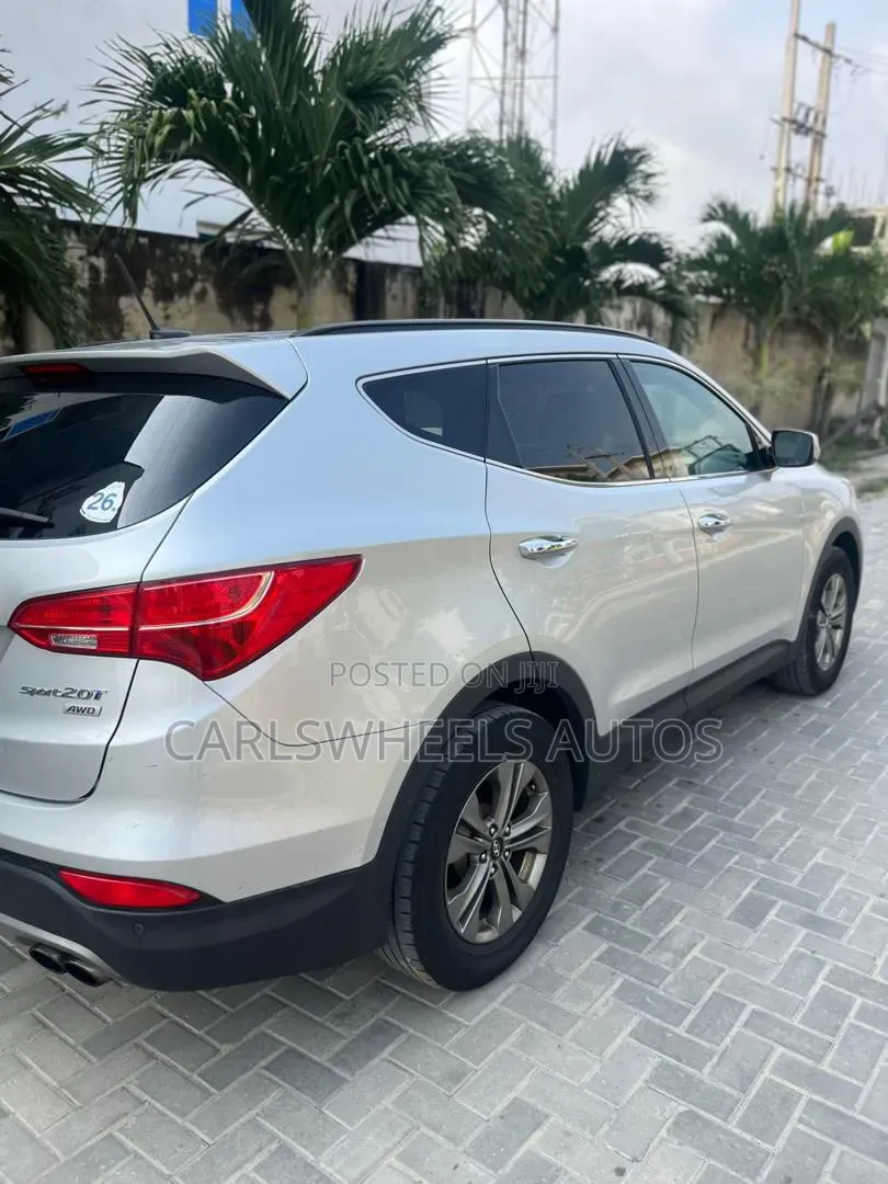 Hyundai Santa Fe SE AWD 2016 Silver