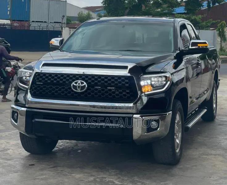 Toyota Tundra Regular Cab 4x4 2012 Black
