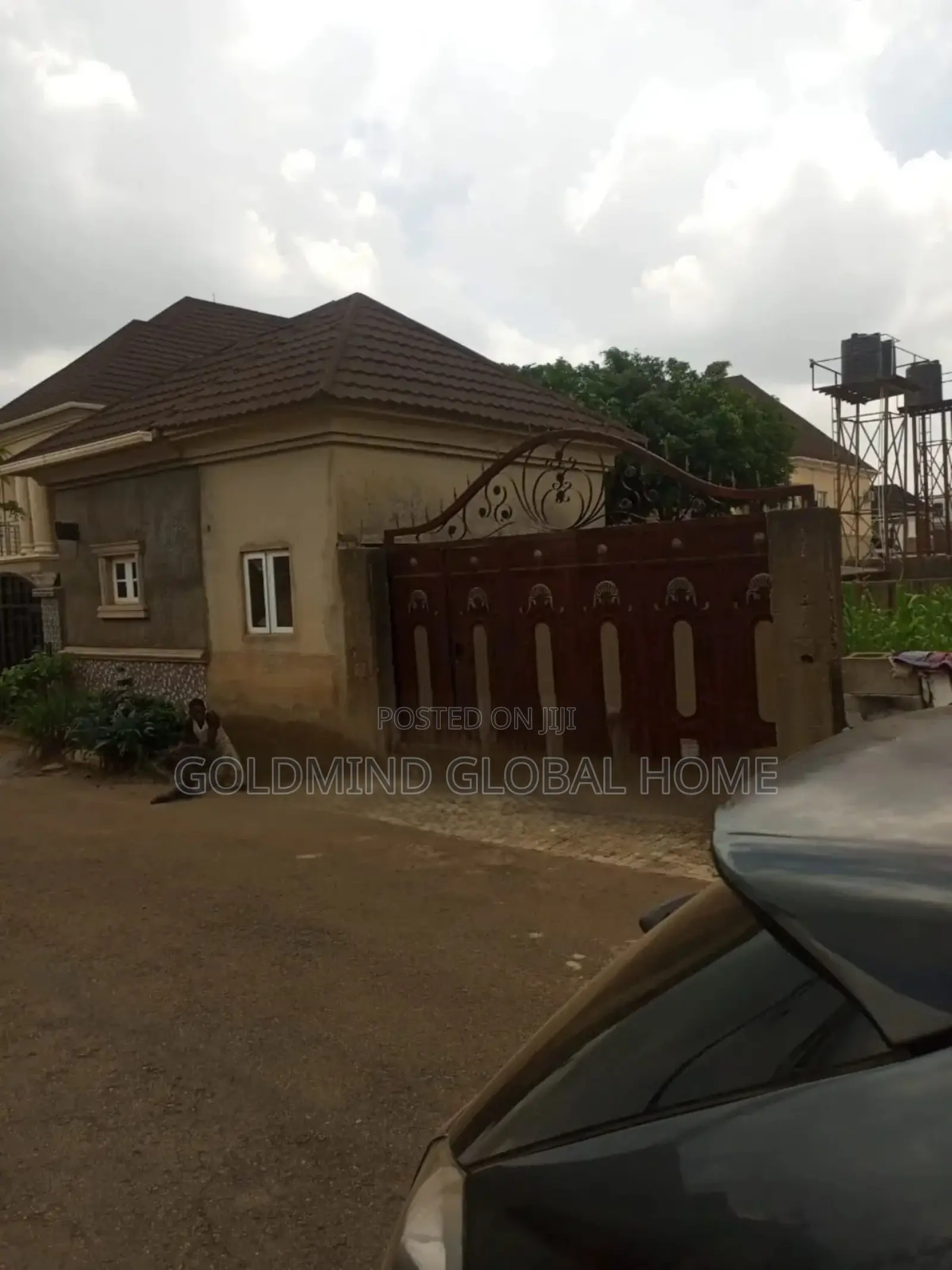 5bdrm Duplex in Lokogoma for sale