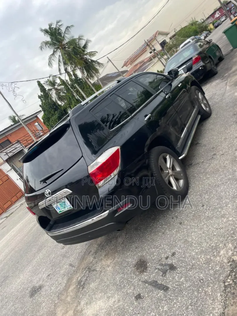 Toyota Highlander 2014 Black