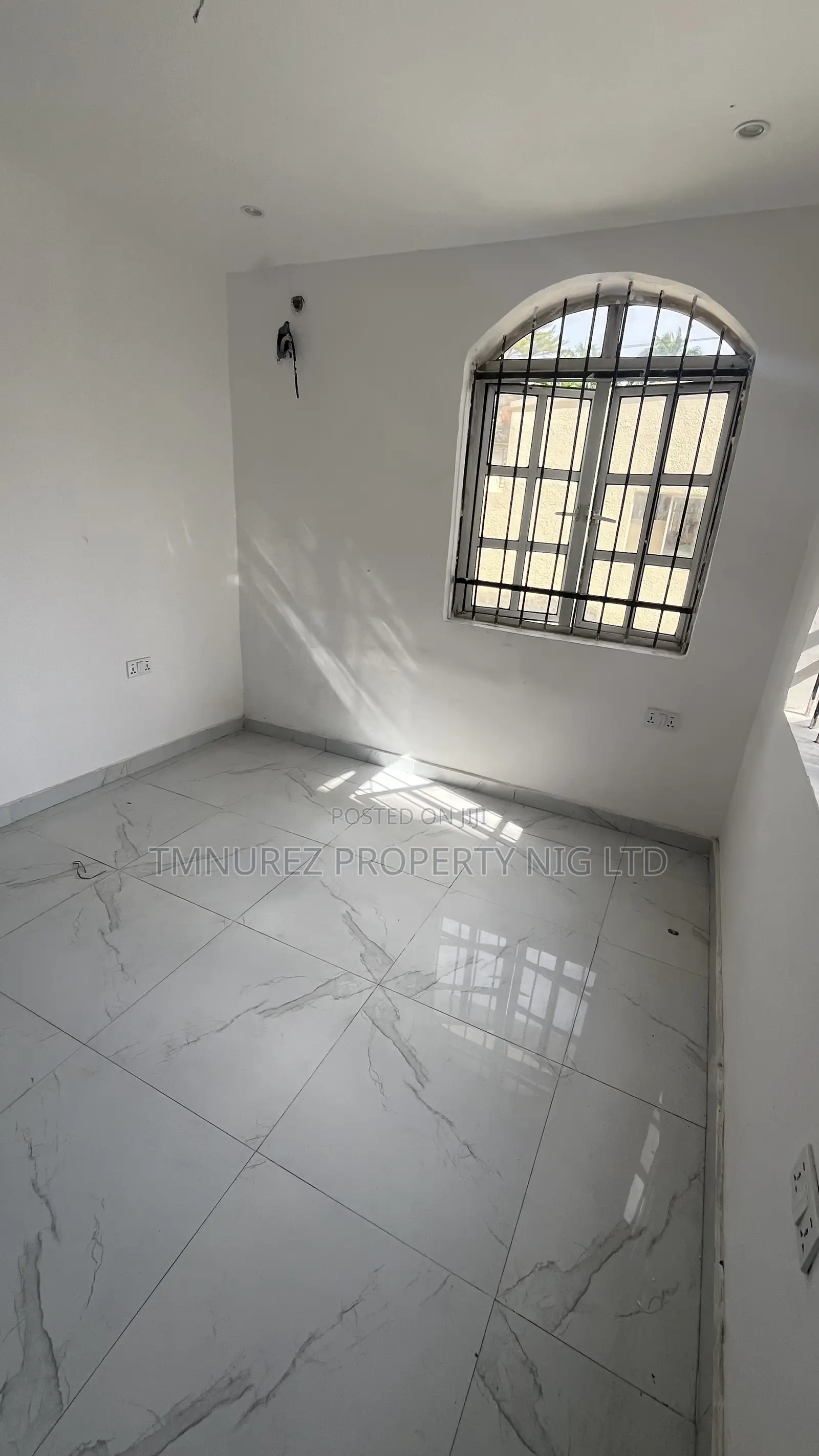 1bdrm Apartment in Oniru Side, Ligali Ayorinde for rent