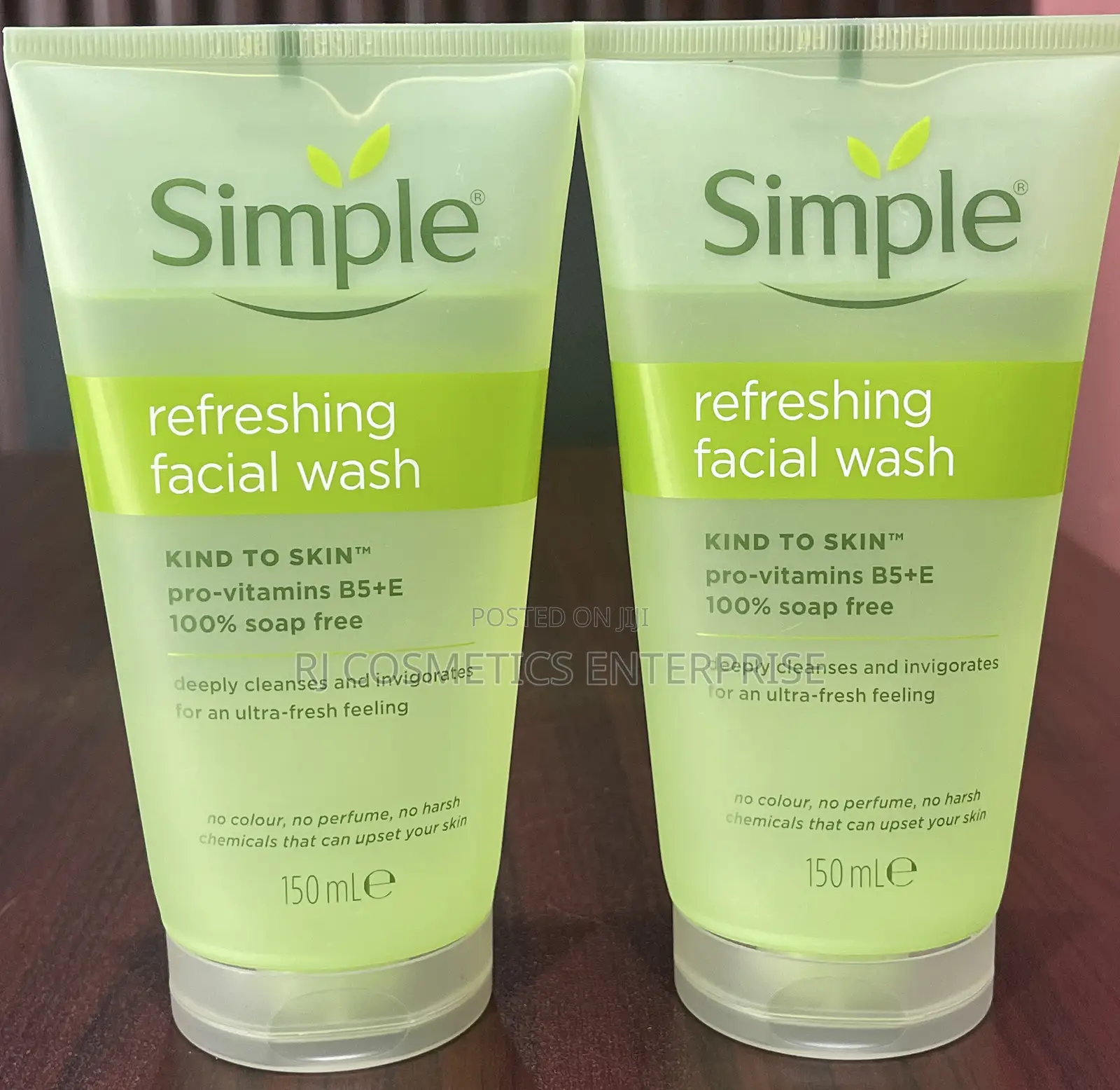 Simple Refreshing Facial Wash