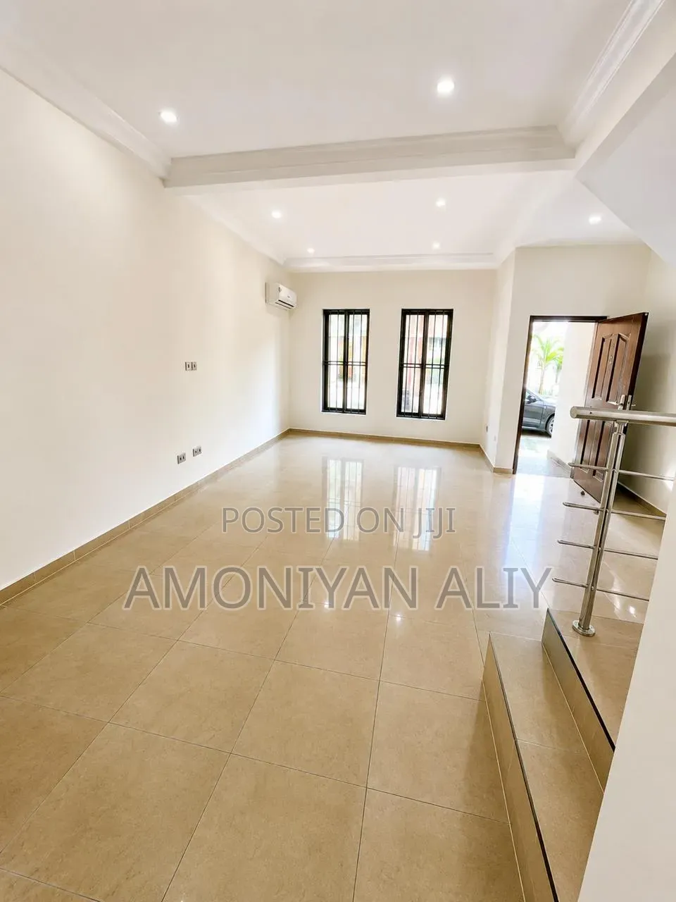 4bdrm Townhouse/Terrace in Abiola Court, Ikate for sale