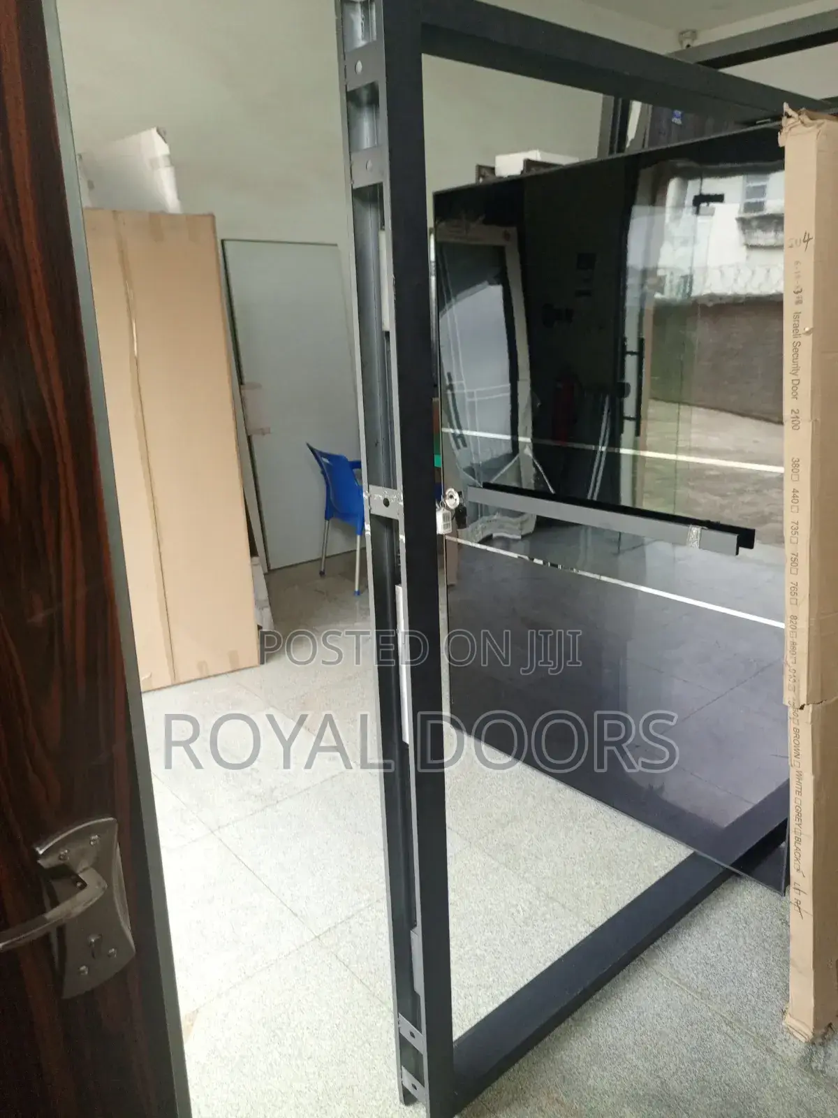Castra Pivot Door 1.2m × 2.1m