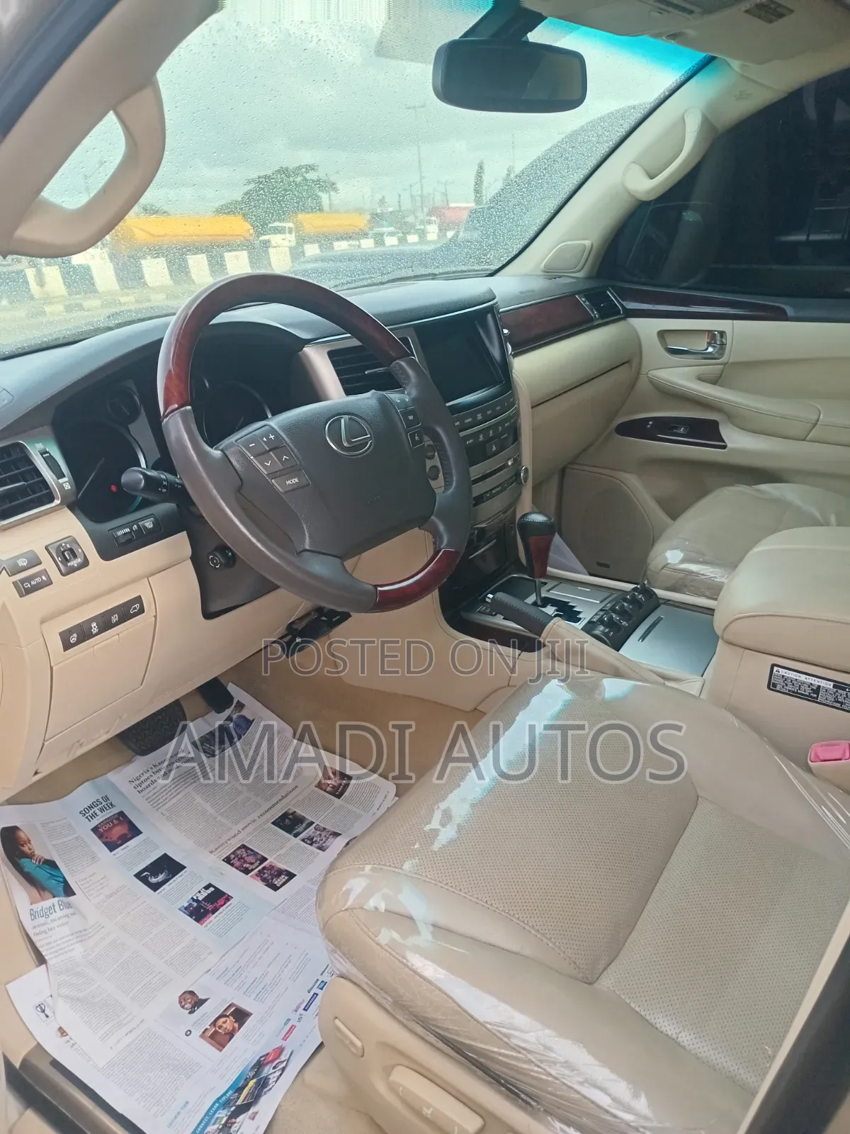 Lexus LX 570 AWD 2016 Gold