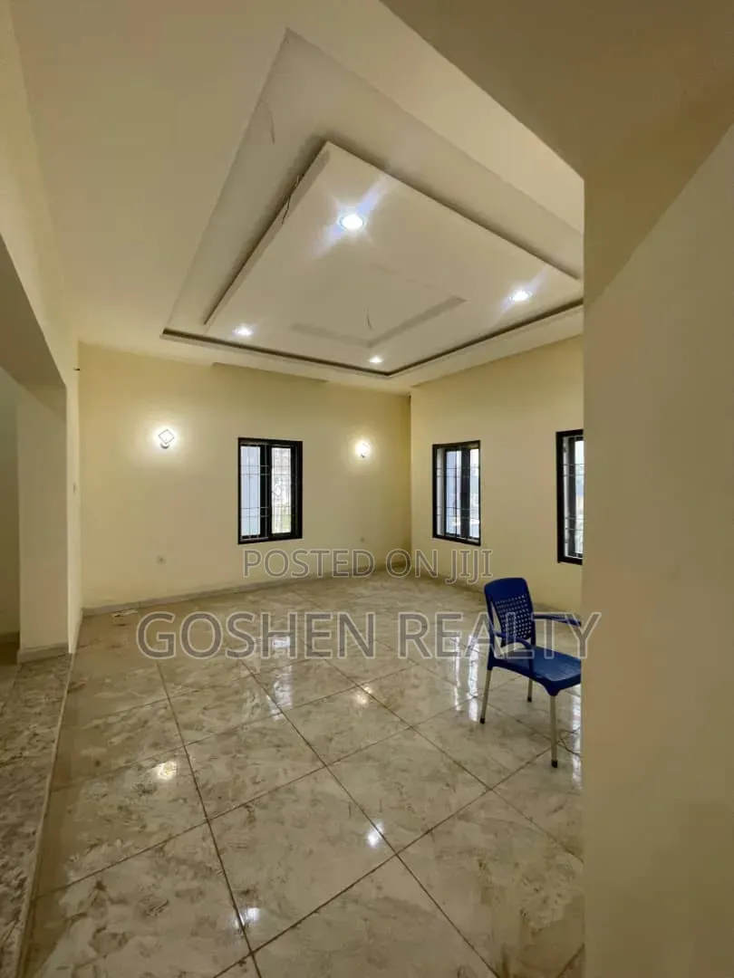 3bdrm Block of Flats in Katampe Main for rent