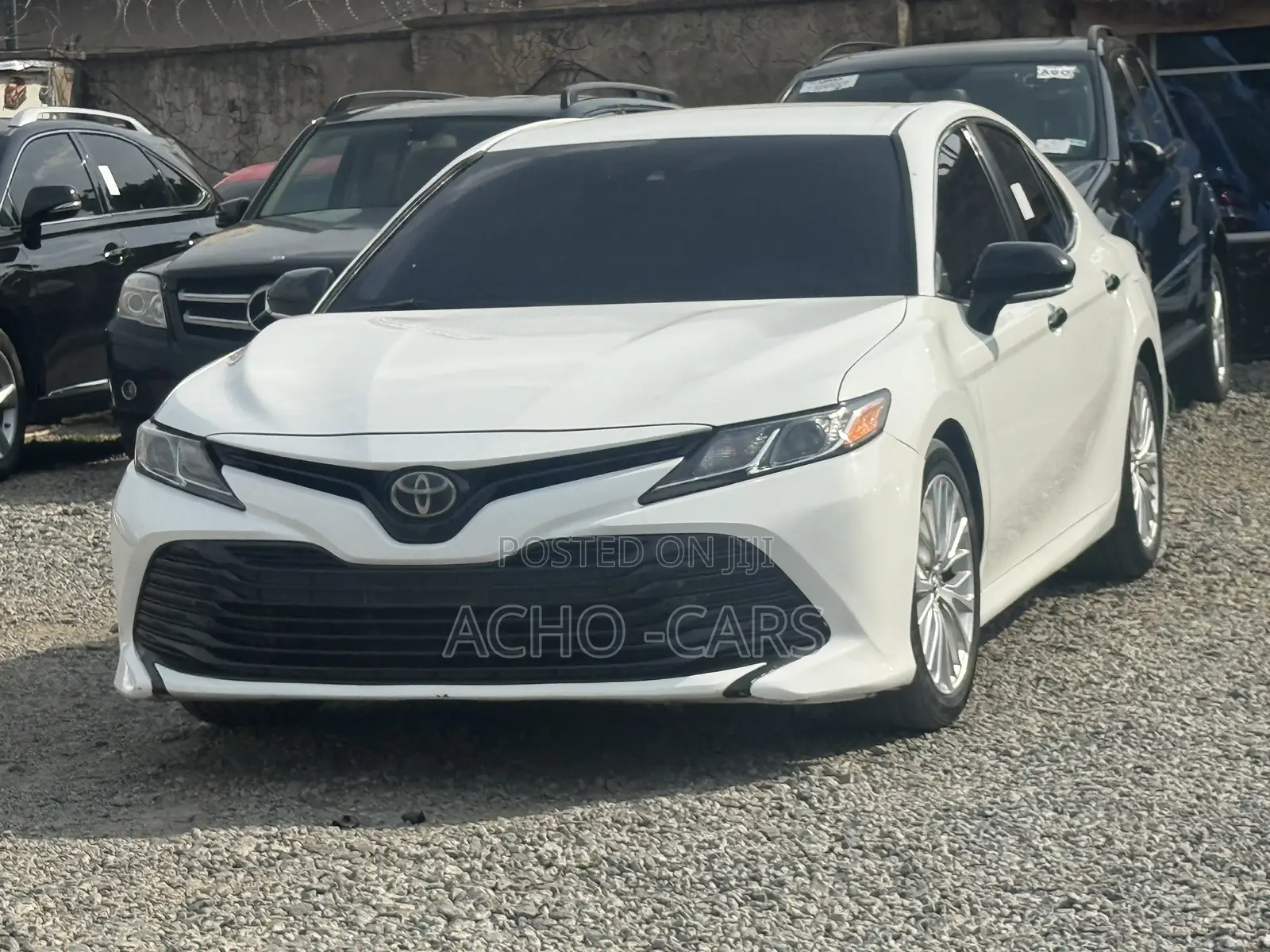 Toyota Camry 2018 White
