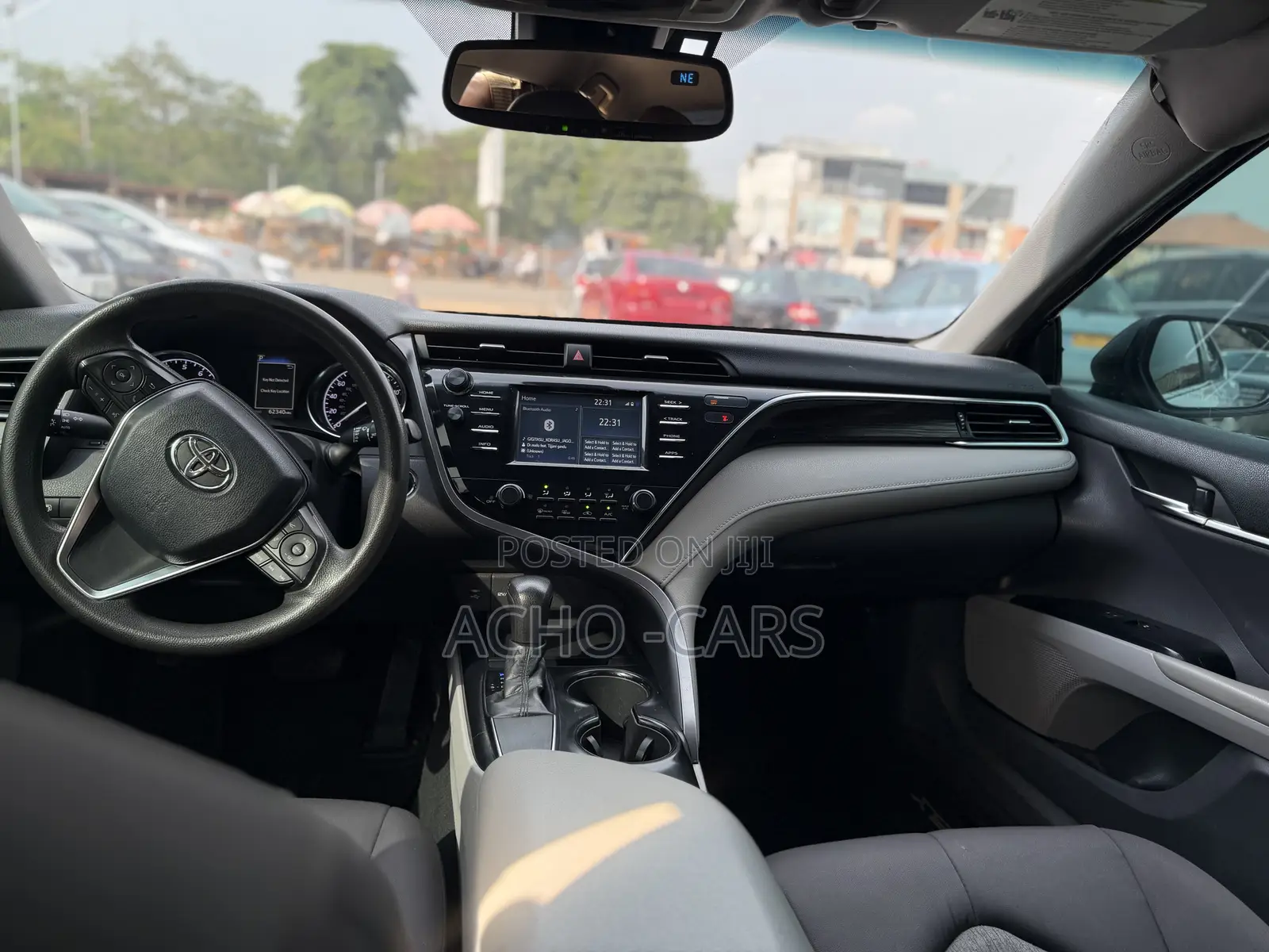 Toyota Camry 2018 White