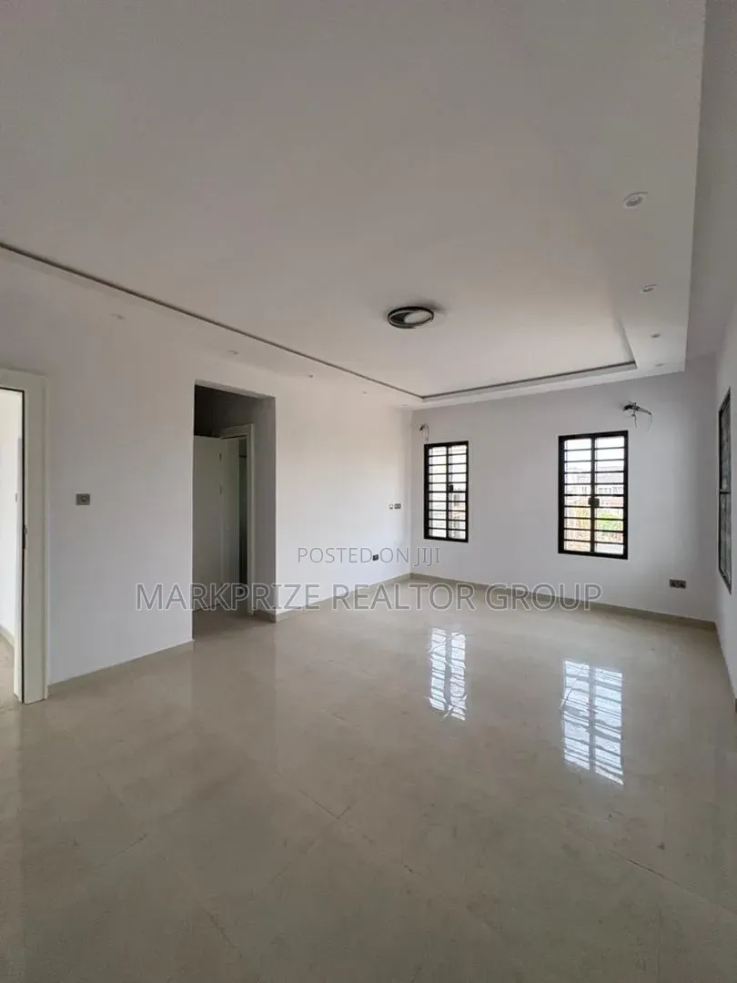 Furnished 5bdrm Duplex in Kolapo Ishola Gra for sale