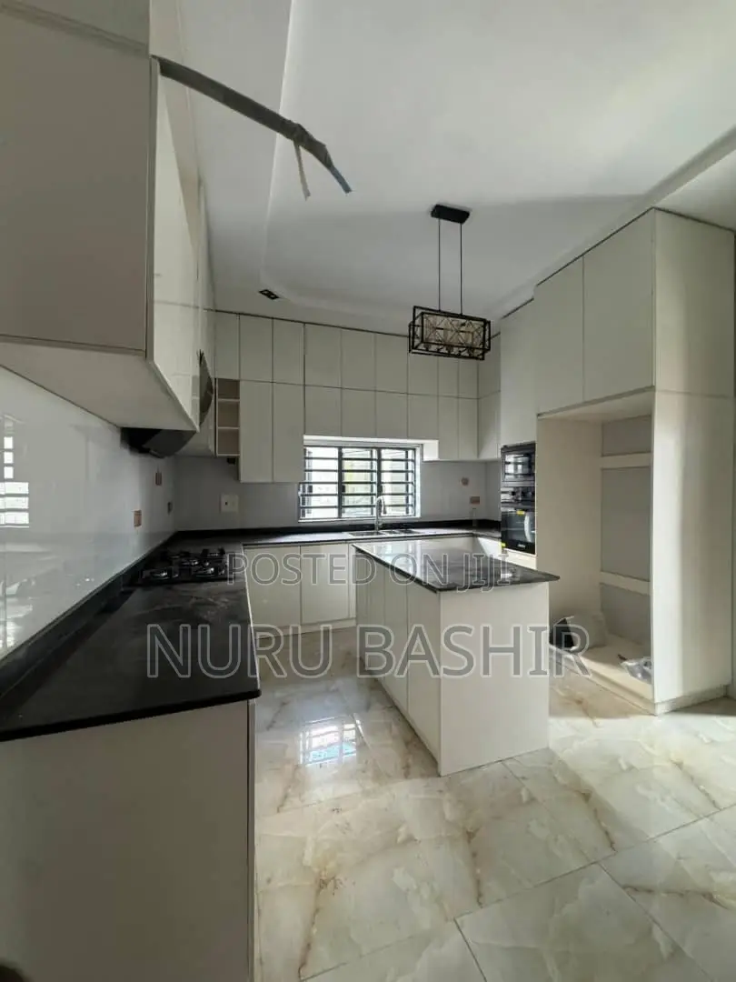 4bdrm Duplex in Carlton Gate Estate, Akobo for sale