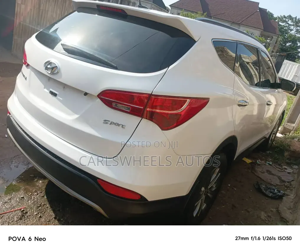 Hyundai Santa Fe 2015 White