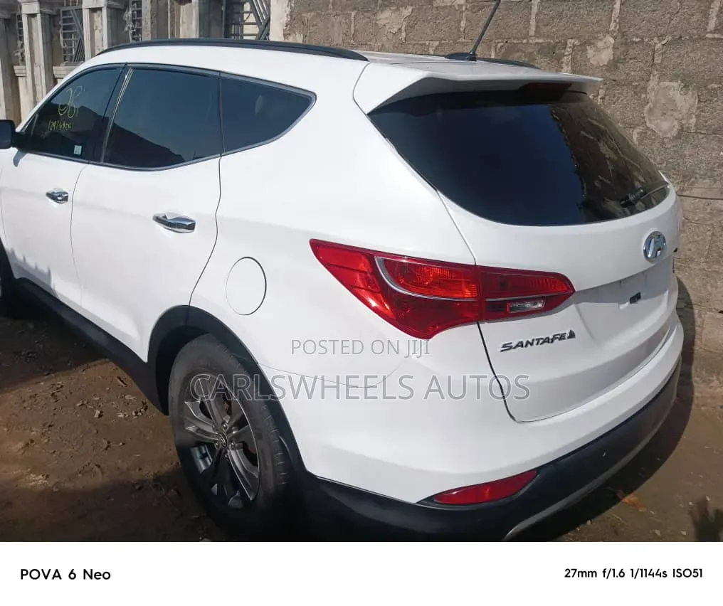 Hyundai Santa Fe 2015 White