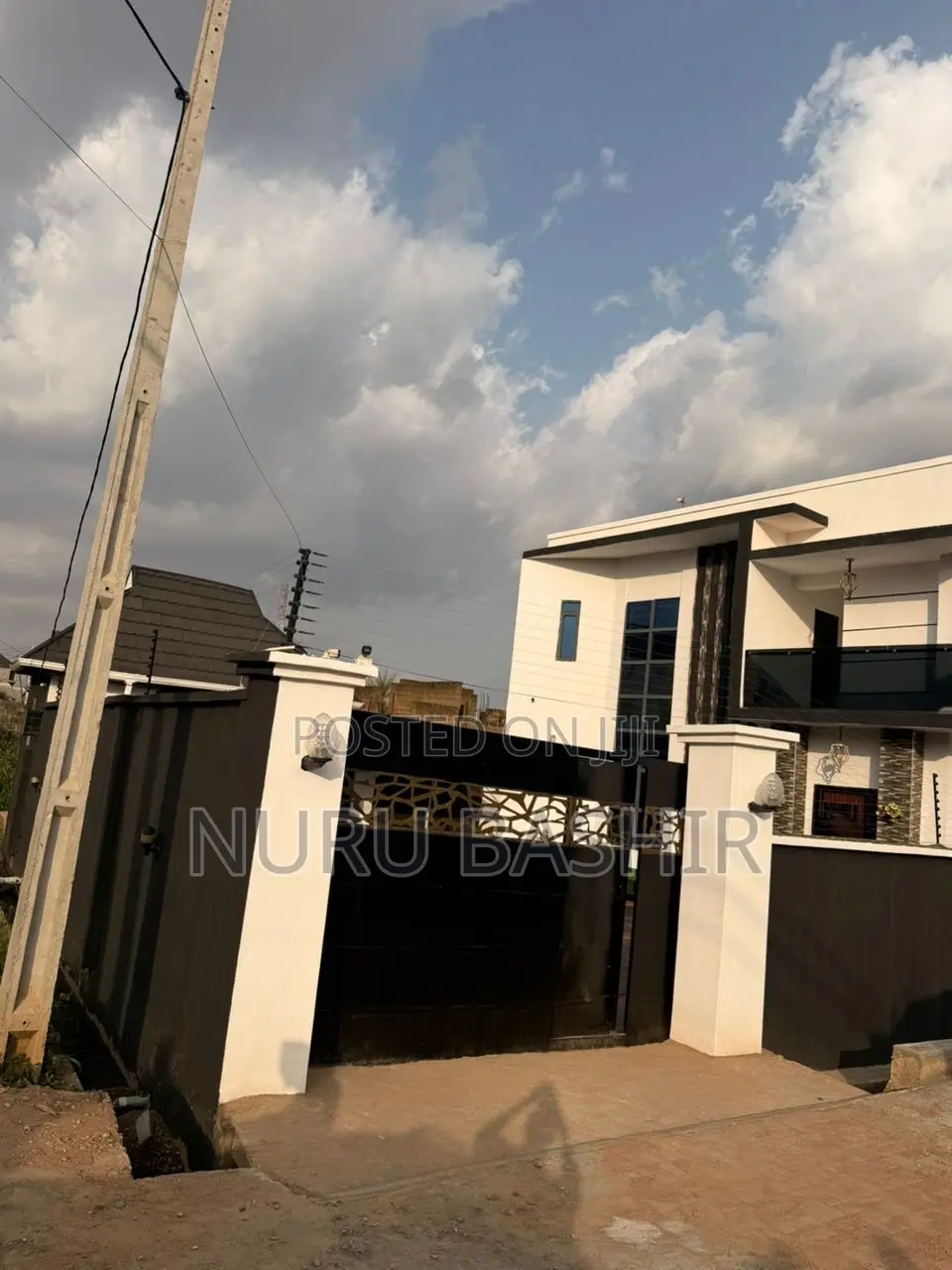 4bdrm Duplex in Ire Akari Estate, Akala Express for sale