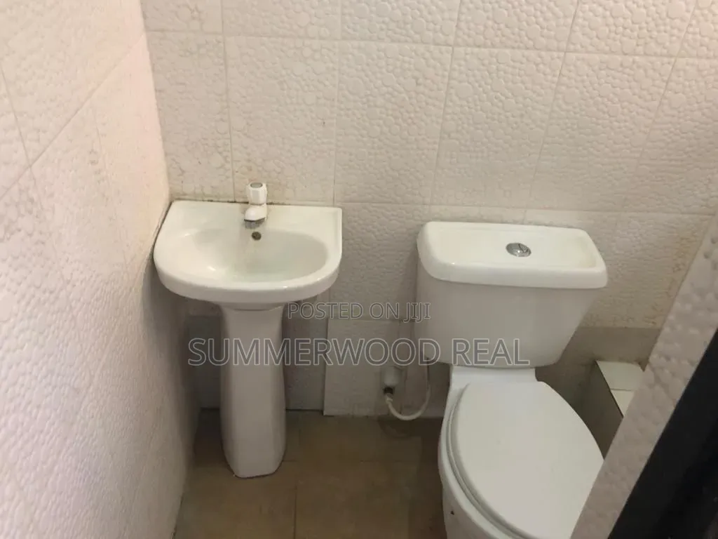 Studio Apartment in Lekki Phase 1 for rent