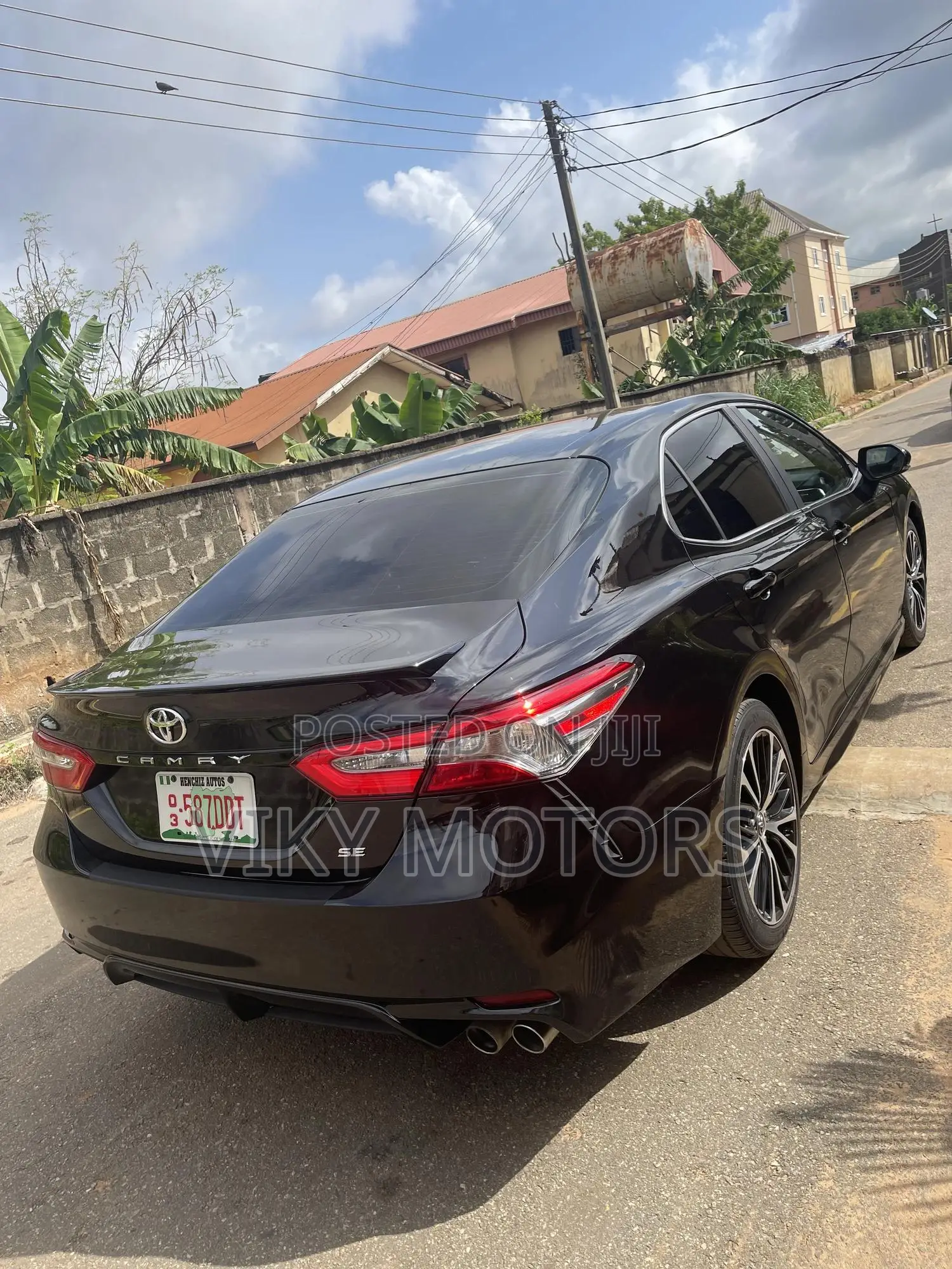 Toyota Camry SE FWD (2.5L 4cyl 8AM) 2018 Black