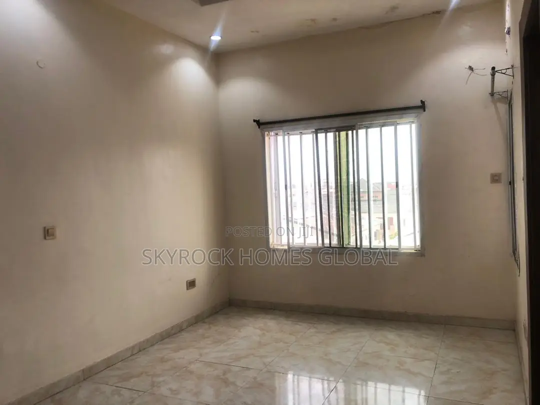 2bdrm Block of Flats in Ikate for rent