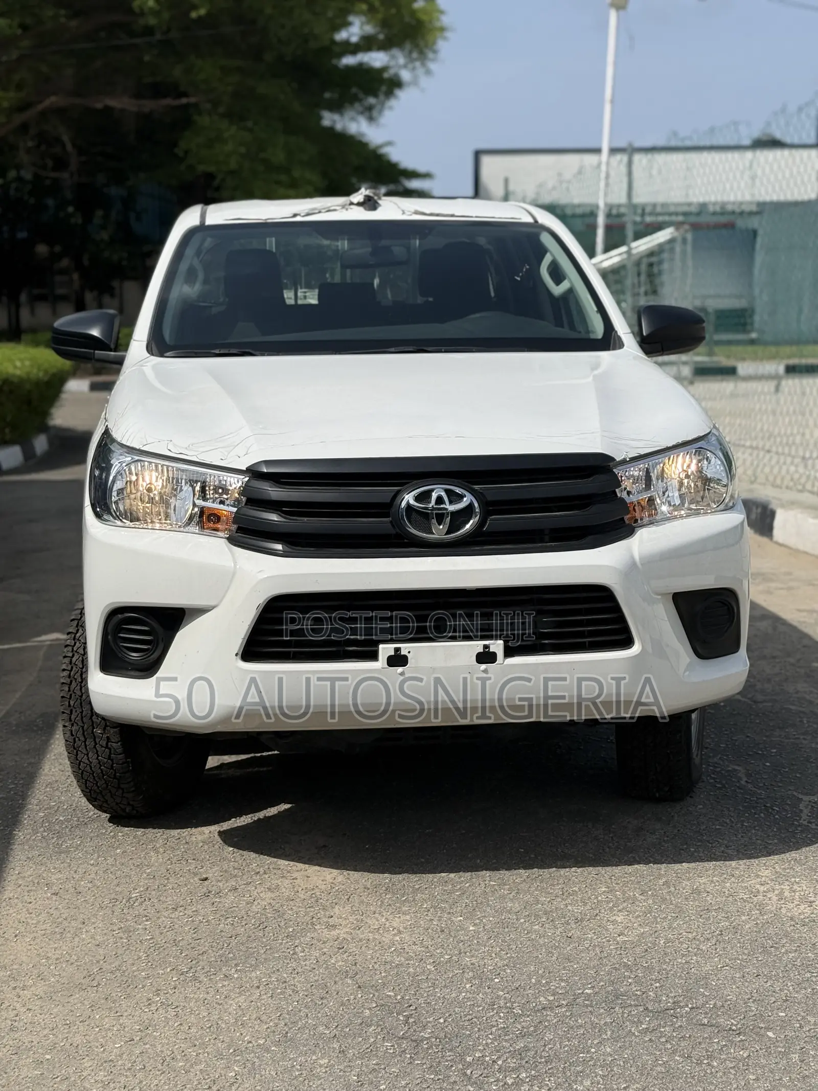 New Toyota Hilux 2024 White