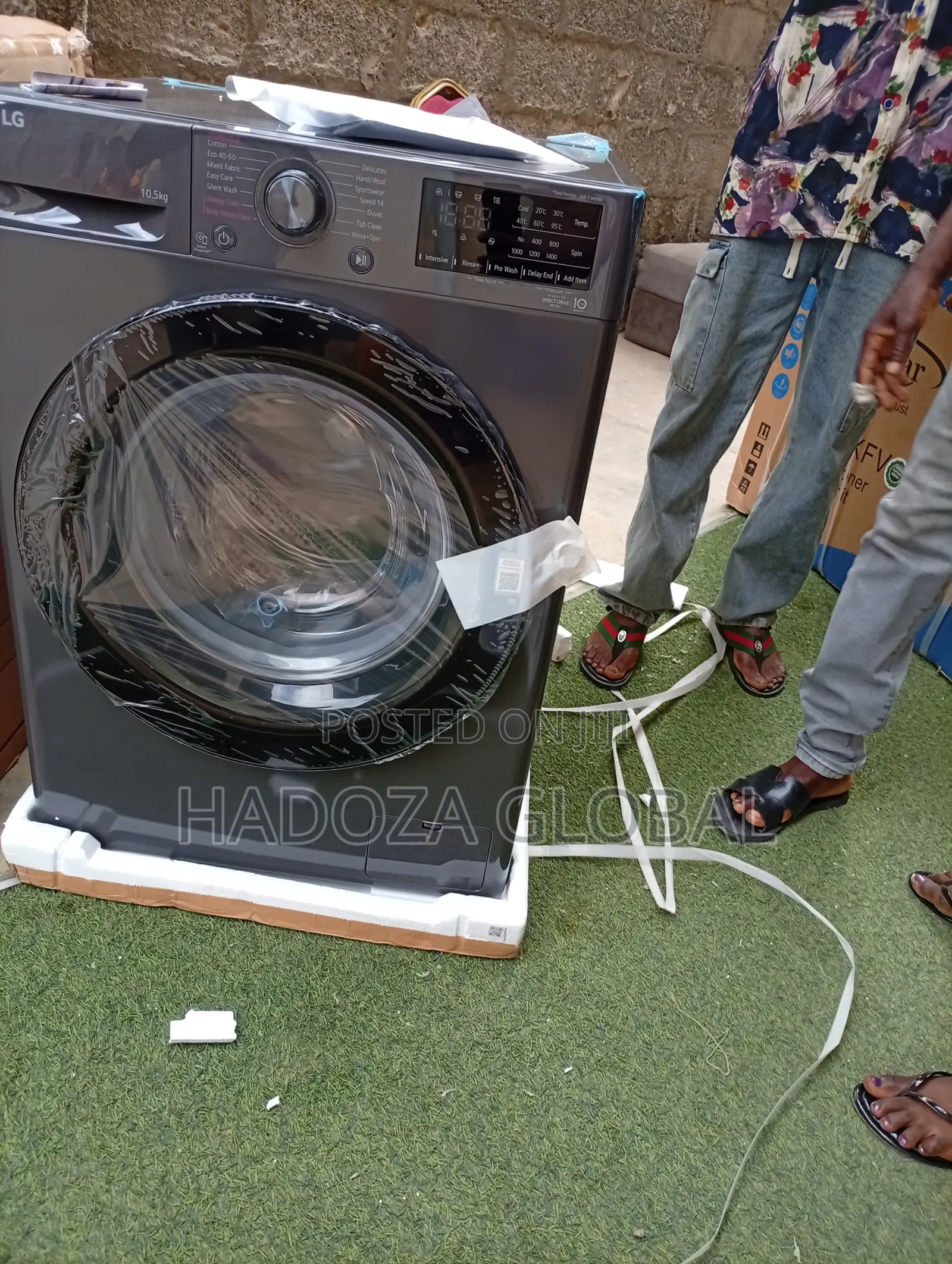 Clean Lg 10.5kg Front Load Washer – Strong Drum and Fast Spin