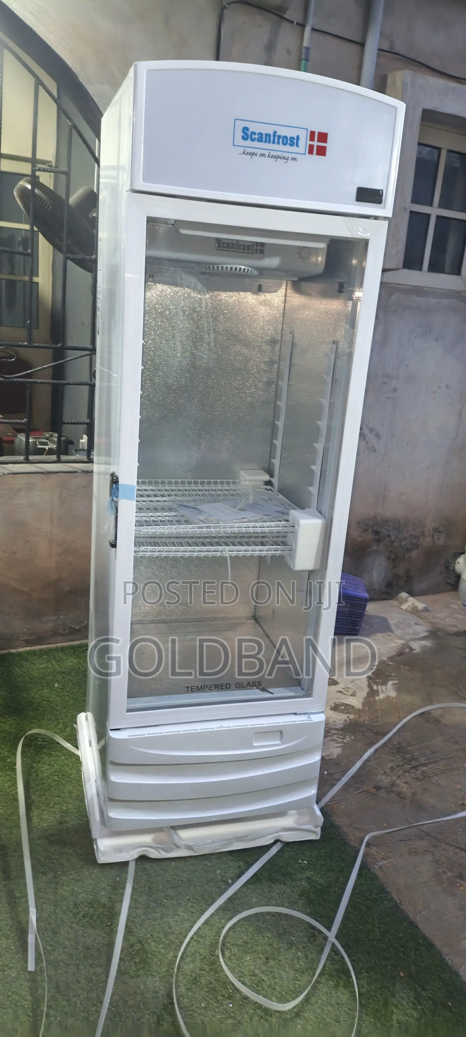 Scanfrost 300l Commercial Bottle Cooler for Shops