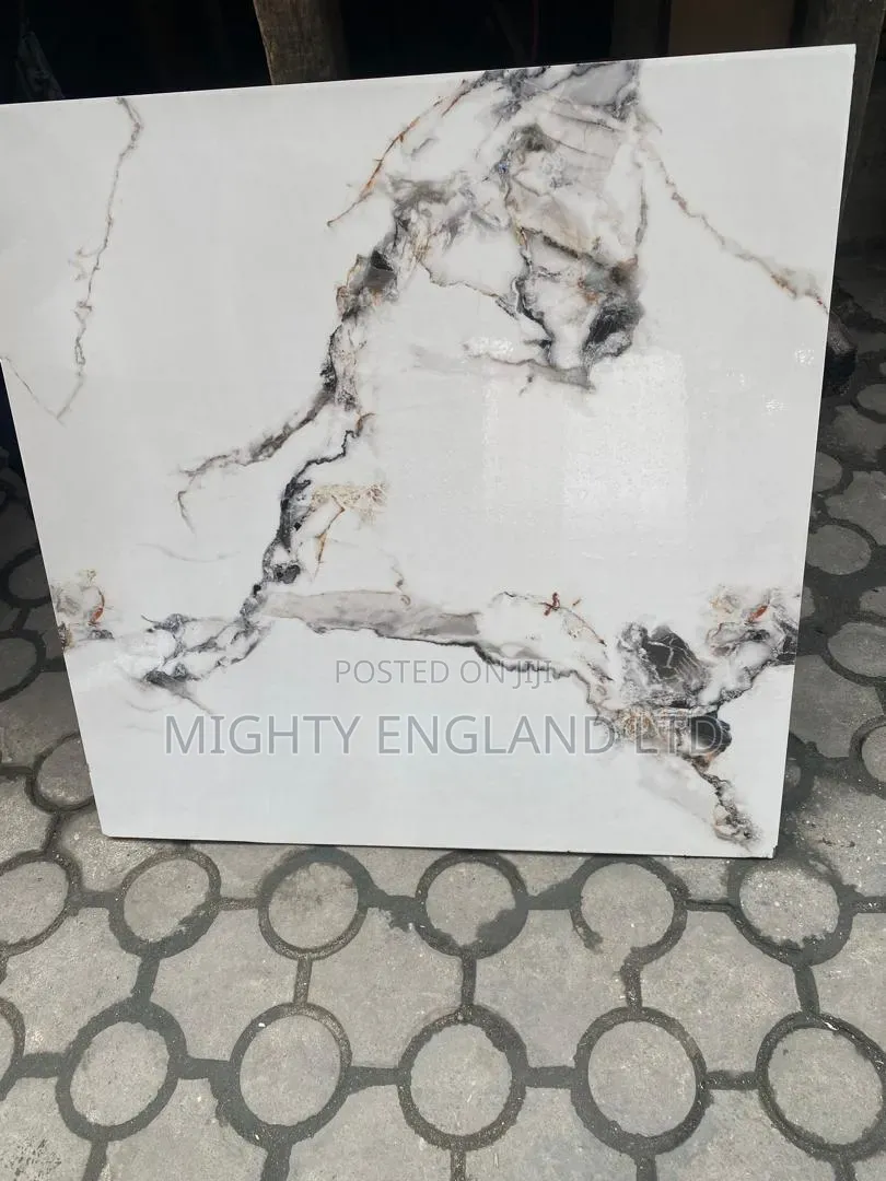 High-Gloss White Porcelain Tile With Charcoal Grey Amber Veining