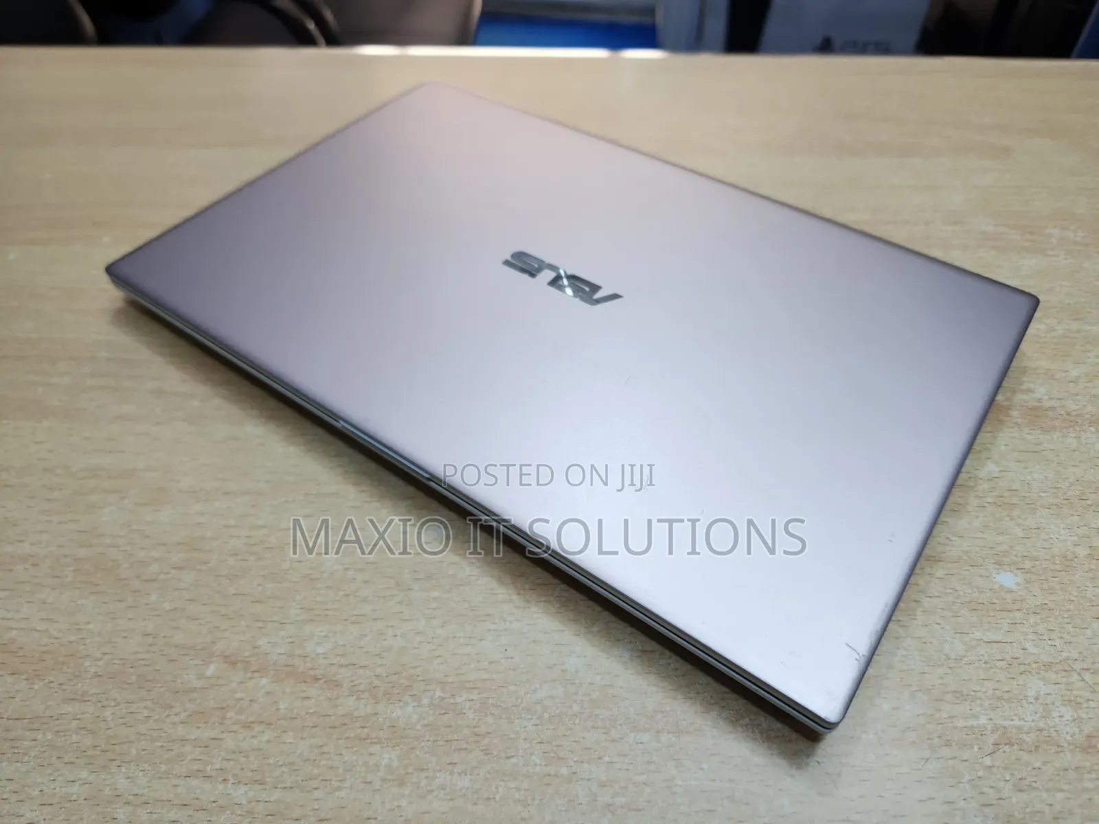 Laptop Asus VivoBook S13 S330UN 4GB Intel Core i3 SSD 128GB