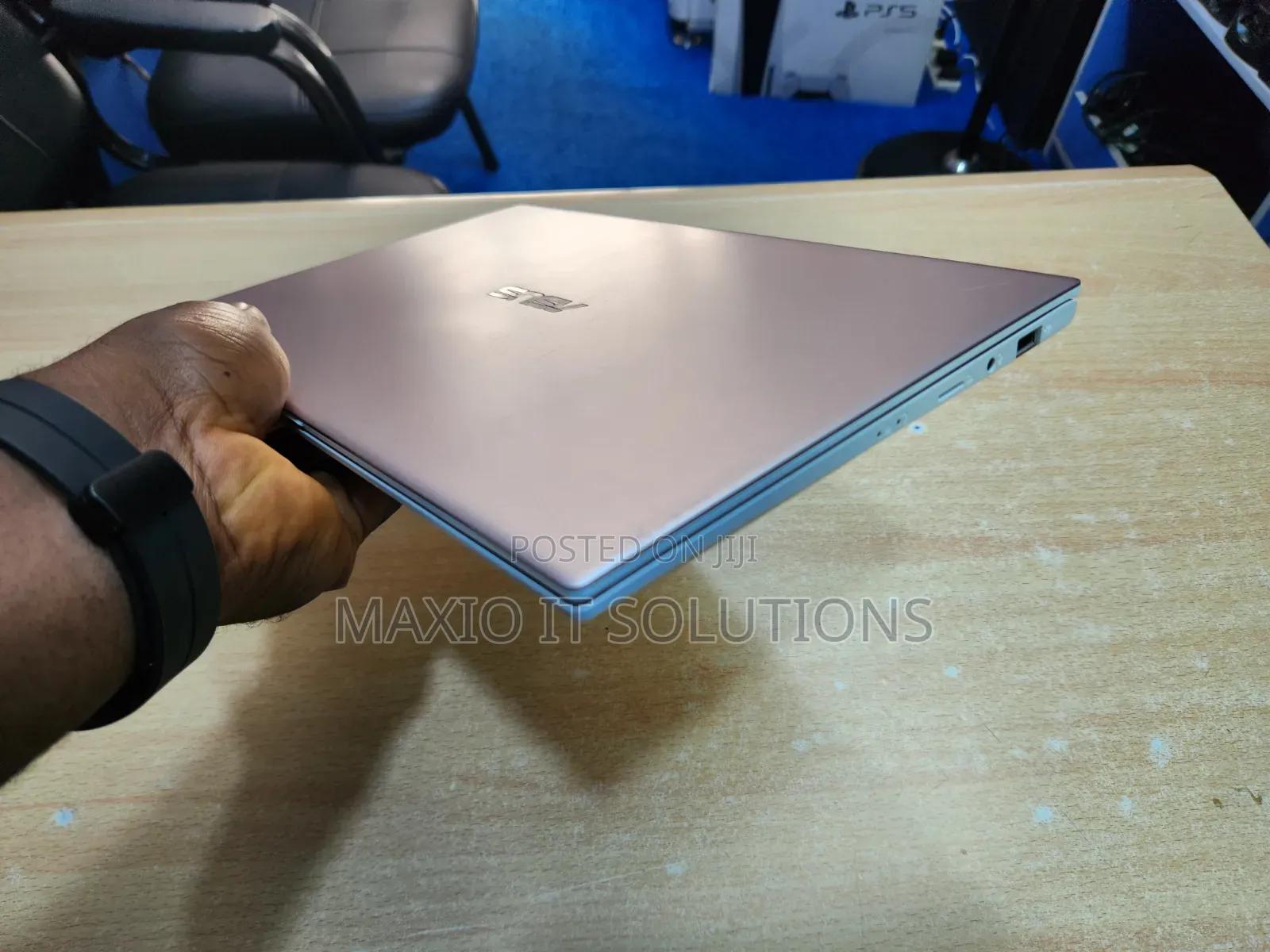 Laptop Asus VivoBook S13 S330UN 4GB Intel Core i3 SSD 128GB