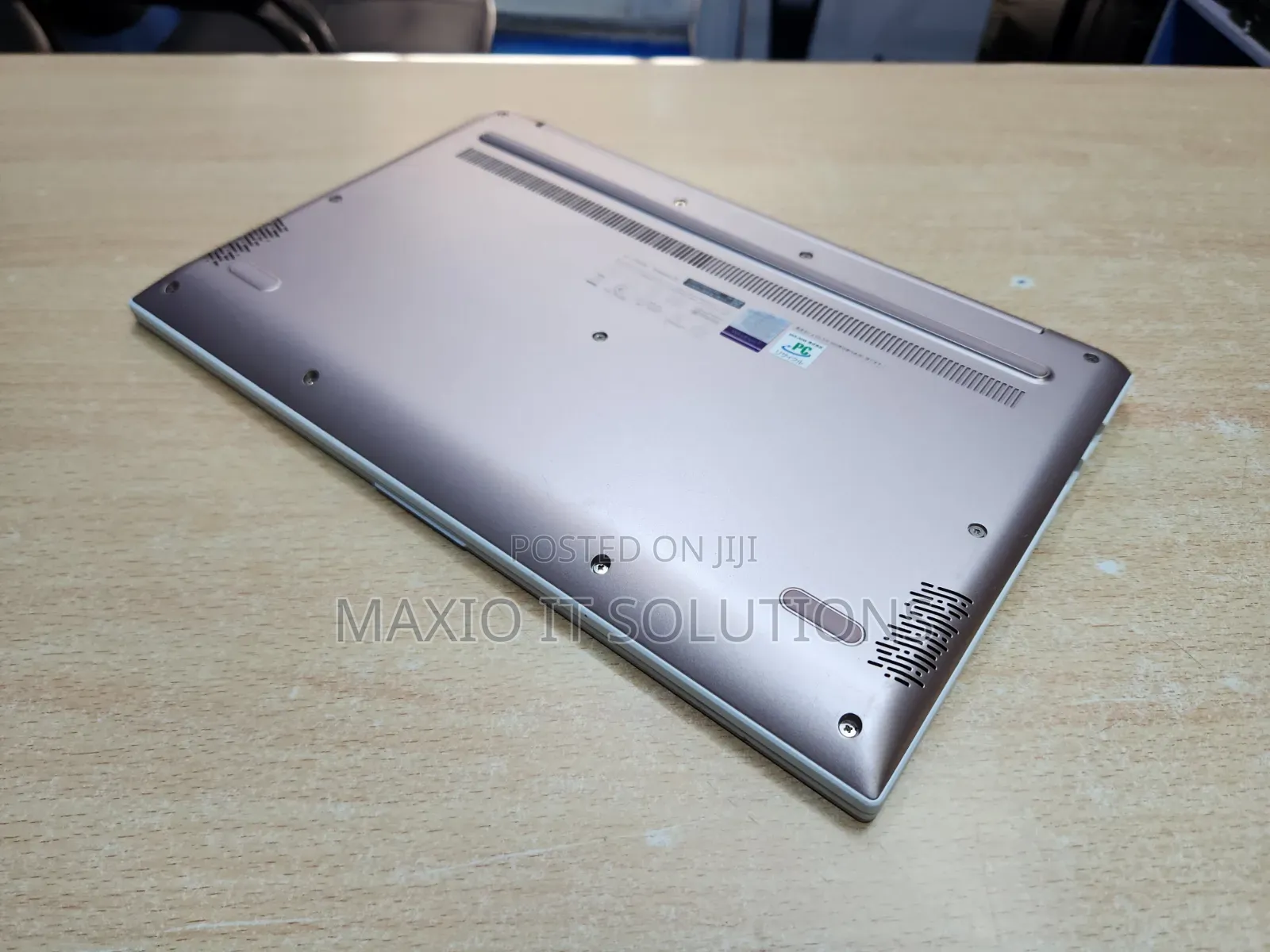 Laptop Asus VivoBook S13 S330UN 4GB Intel Core i3 SSD 128GB