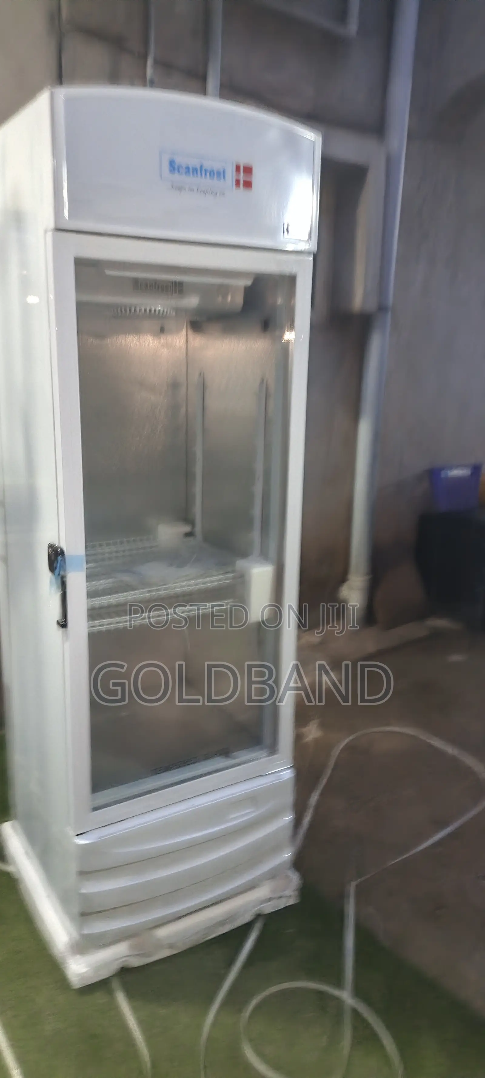 Scanfrost 300l Display Bottle Cooler for Retail Shops