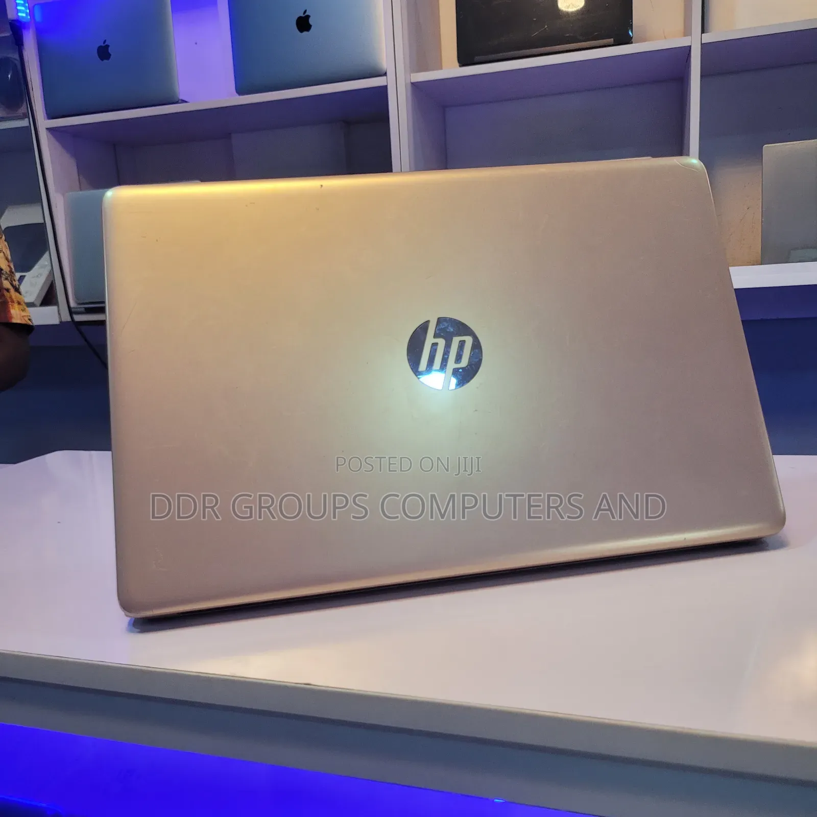 Laptop HP 250 G8 8GB Intel Core i5 HDD+SSD 1T