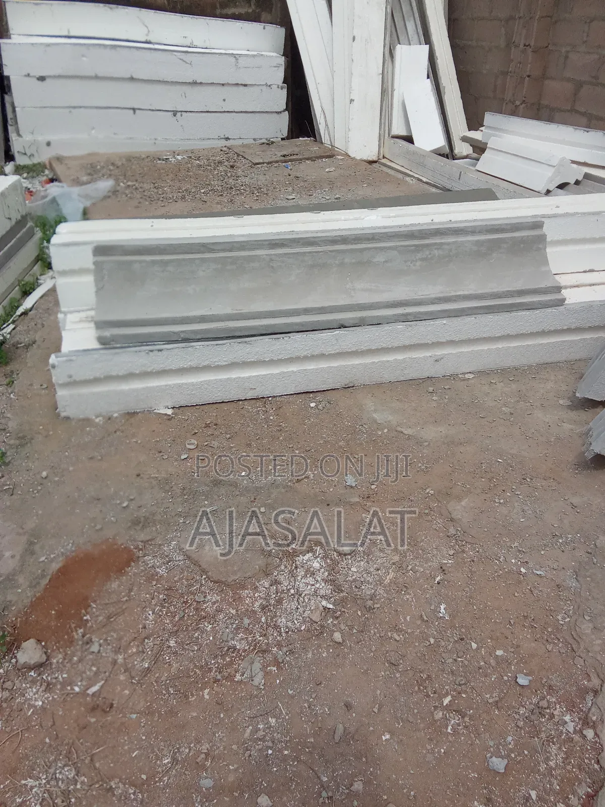 Polystyrene Parapet and Board