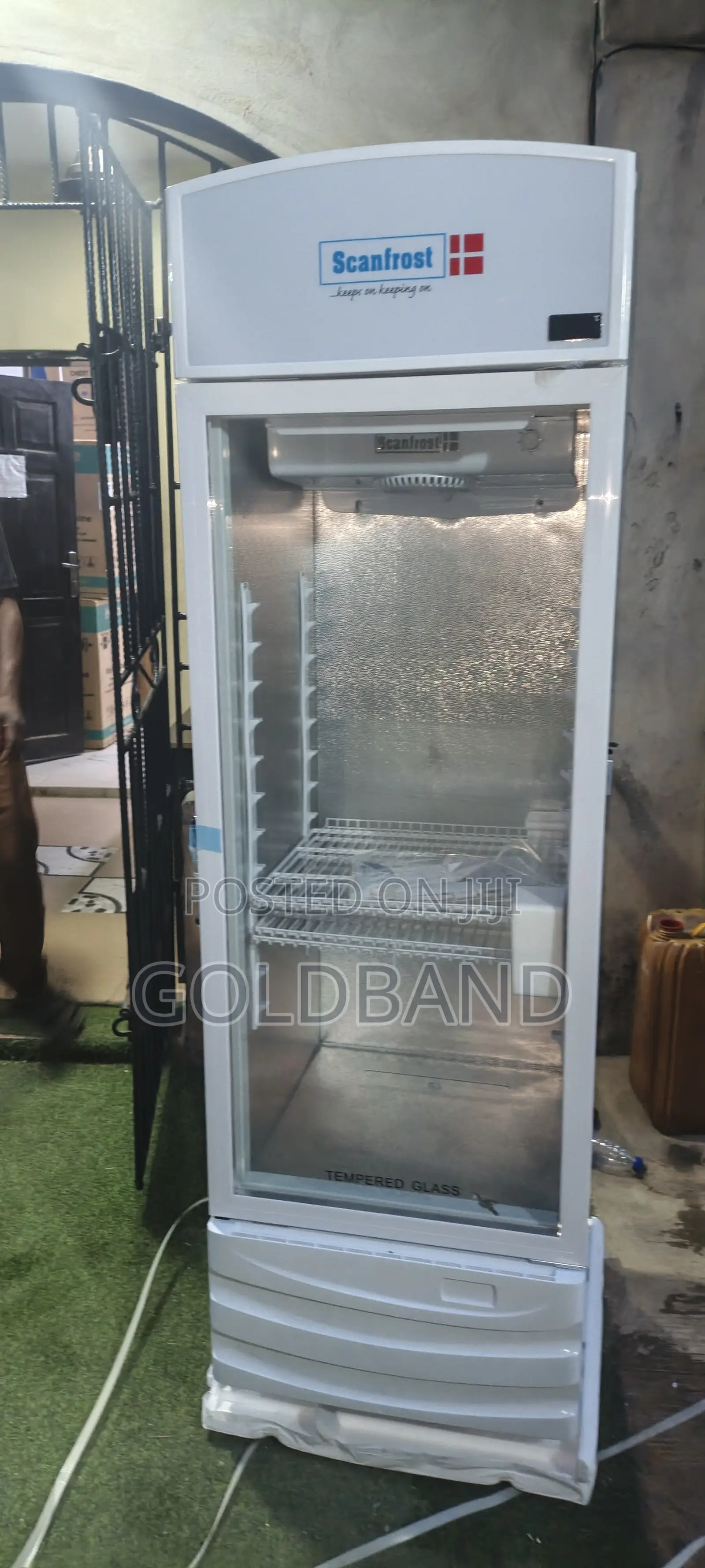 Order Scanfrost 300l Bottle Cooler at Best Price