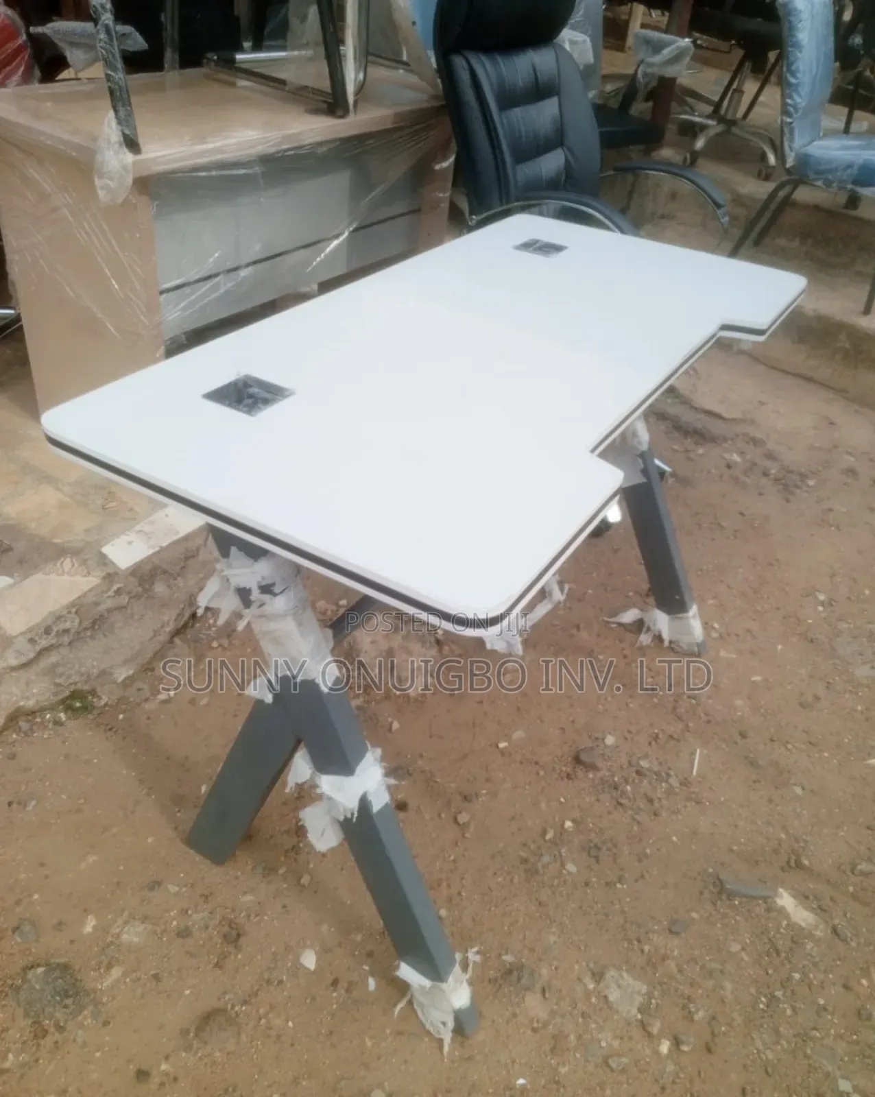 Office Desk Work Station in Abeokuta