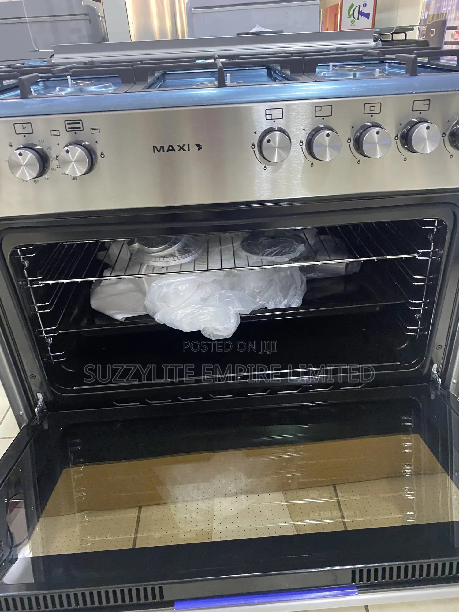 Maxi 60 by 90 Standing Gas Cooker With Grill and Oven