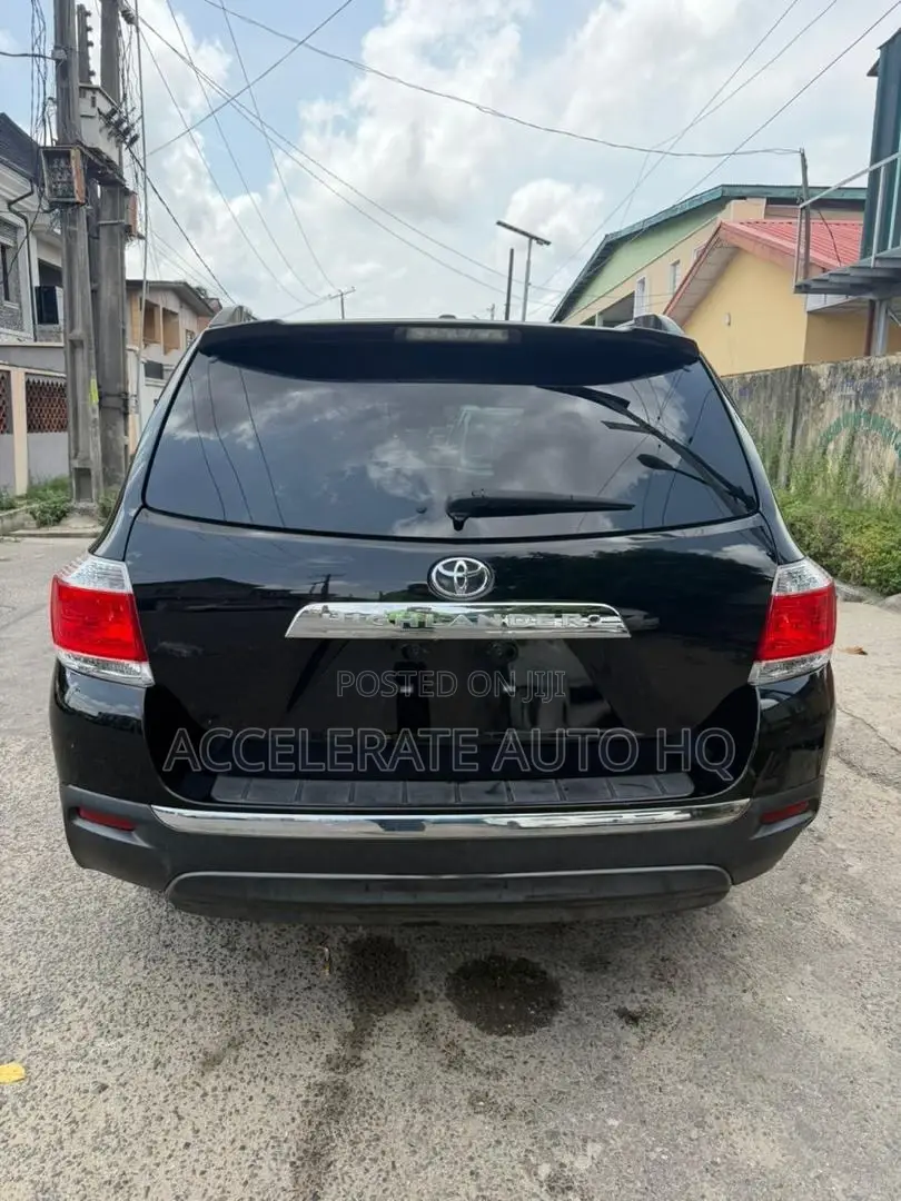 Toyota Highlander Limited 3.5l 4WD 2013 Black