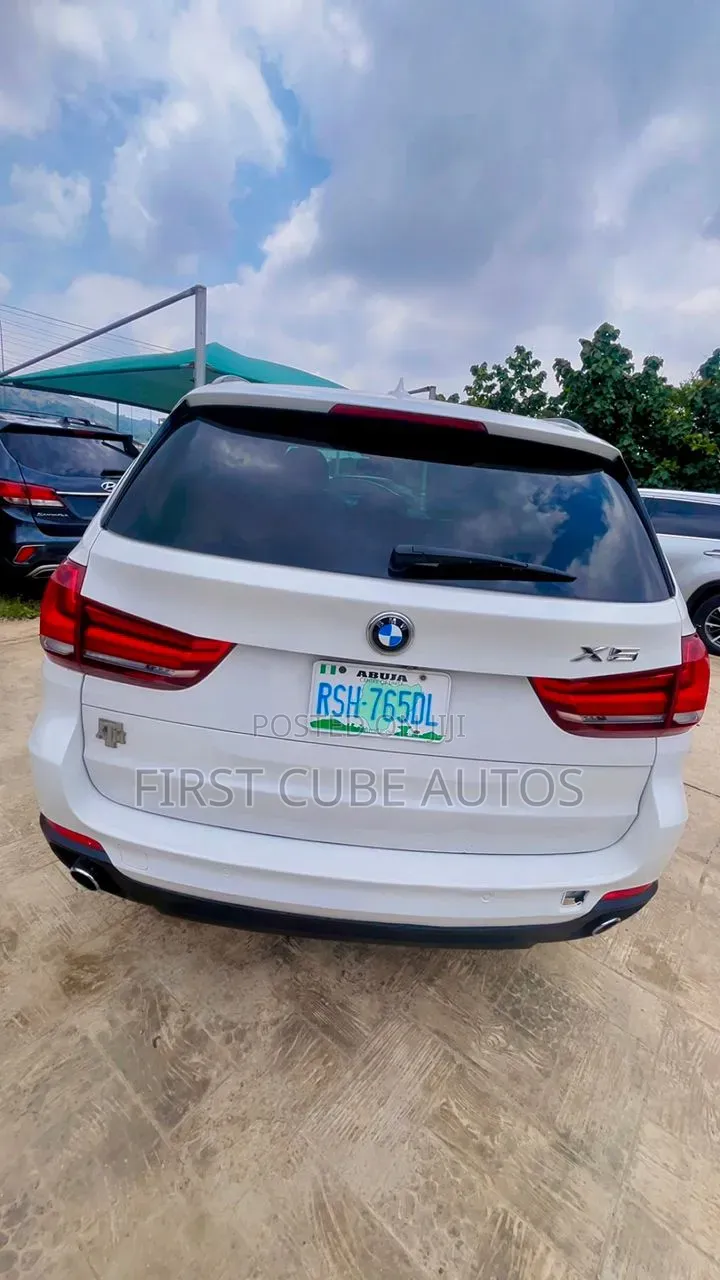 BMW X5 sDrive35i 4x2 (3.0L 6cyl 8A) 2016 White