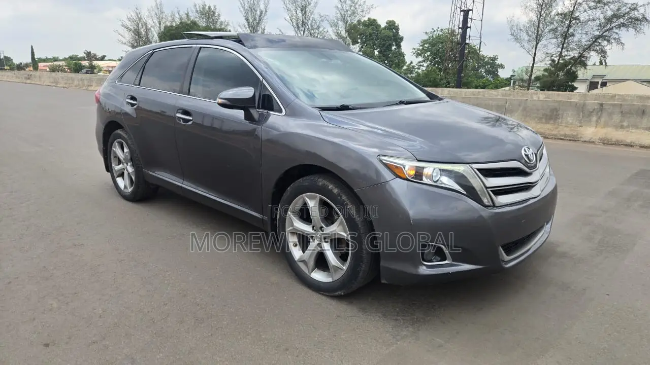 Toyota Venza XLE AWD 2013 Gray