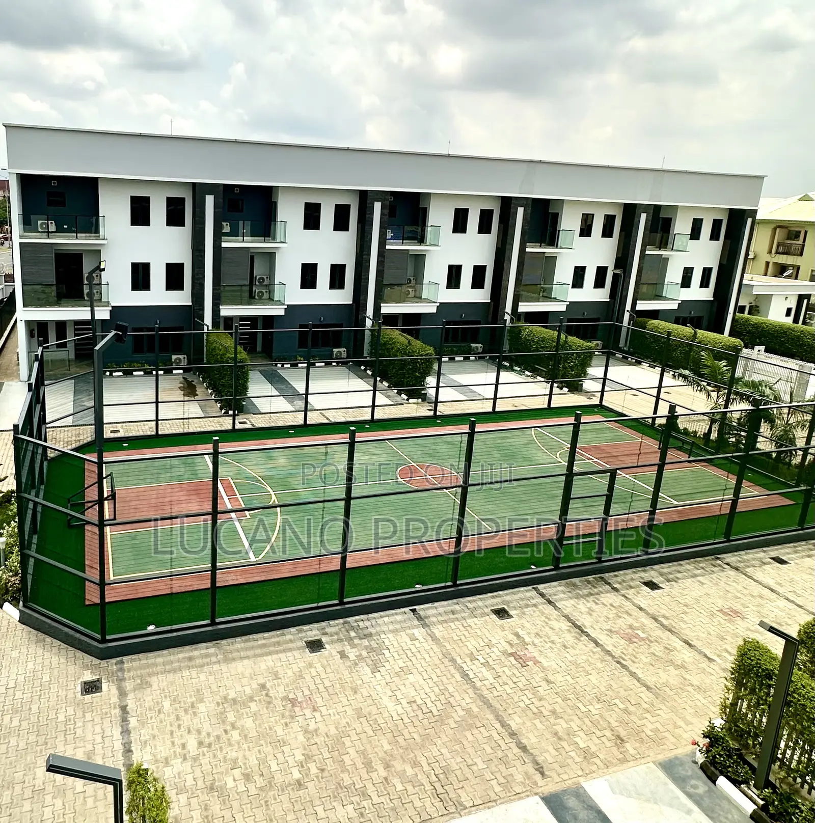 Furnished 4bdrm Townhouse / Terrace in Wuye District for rent