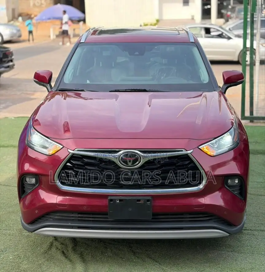 Toyota Highlander Platinum 2021 Red