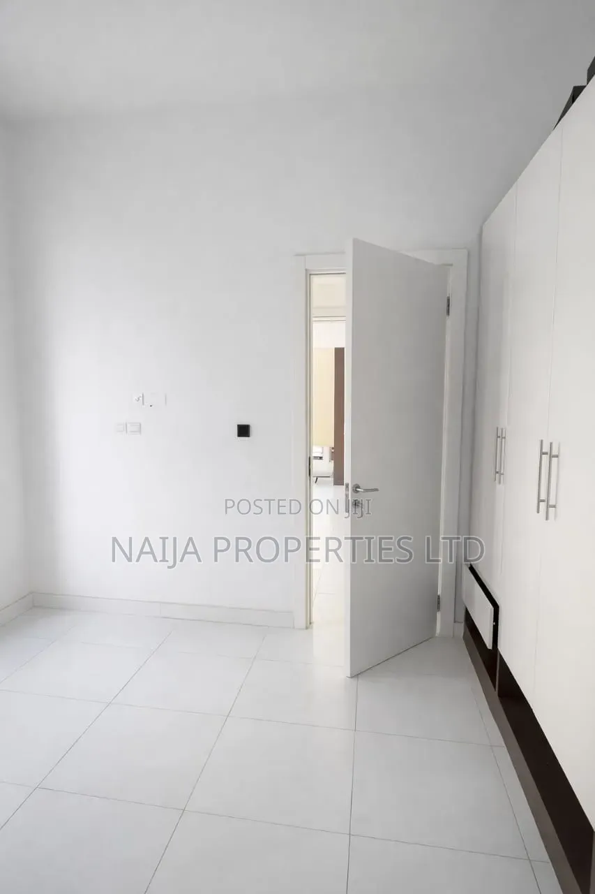 5bdrm Duplex in U3, Lekki Phase 1 for rent