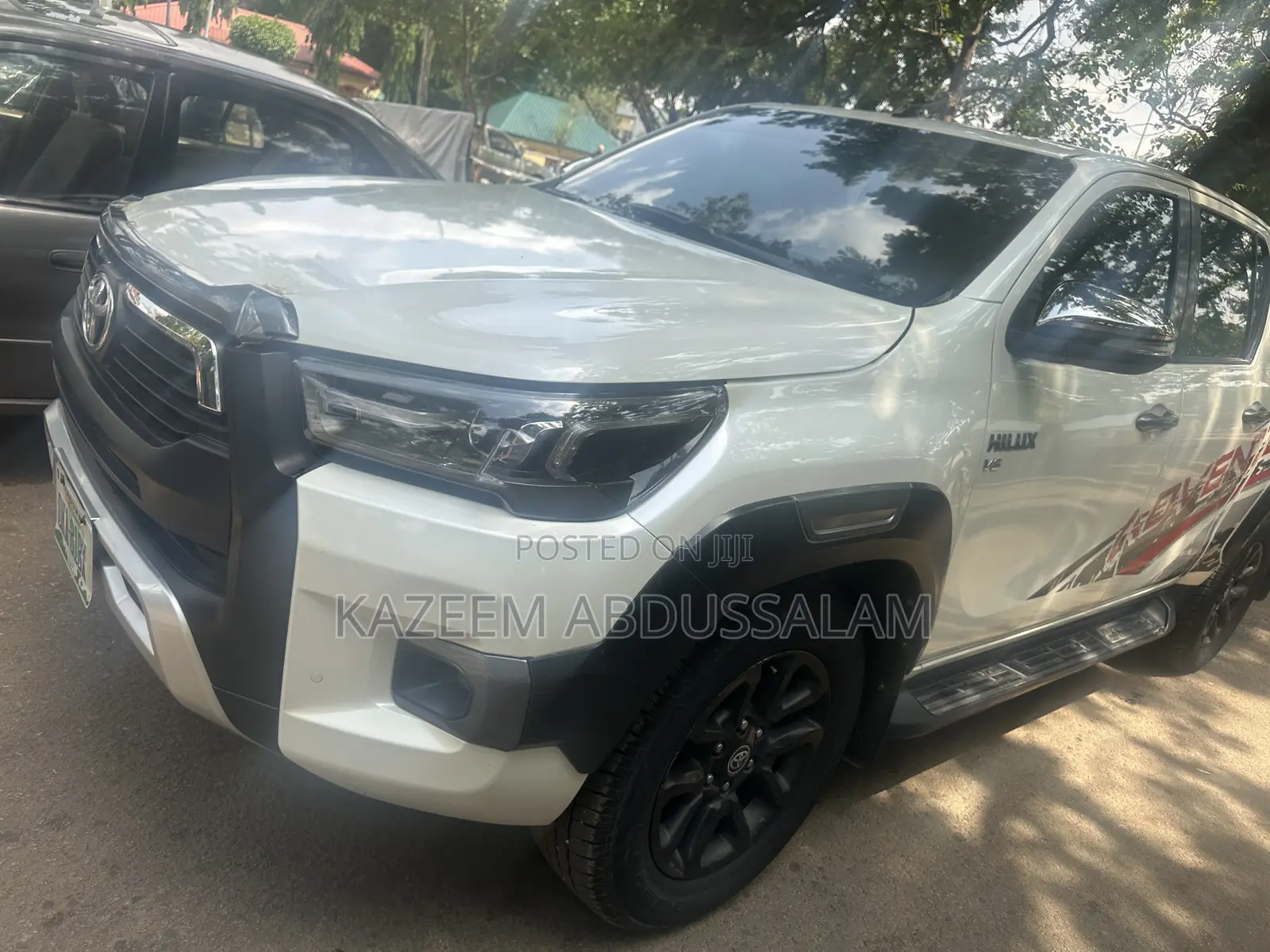 Toyota Hilux 2021 White