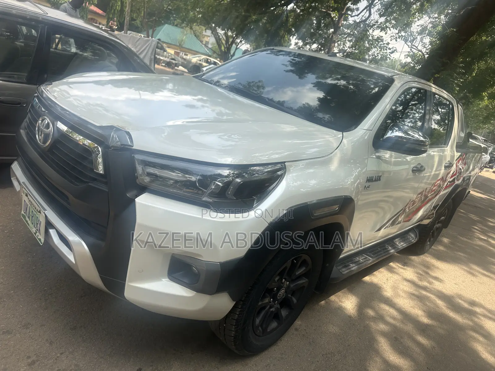Toyota Hilux 2021 White
